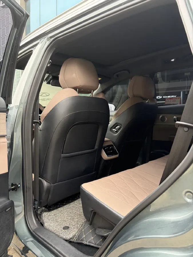 2025 Chery Tiggo 8 Plus 1.6T 197HP L4 7DCT,autocango,china used car exporter,china ev exporter,chinese used car exporter,chinese used ev exporter