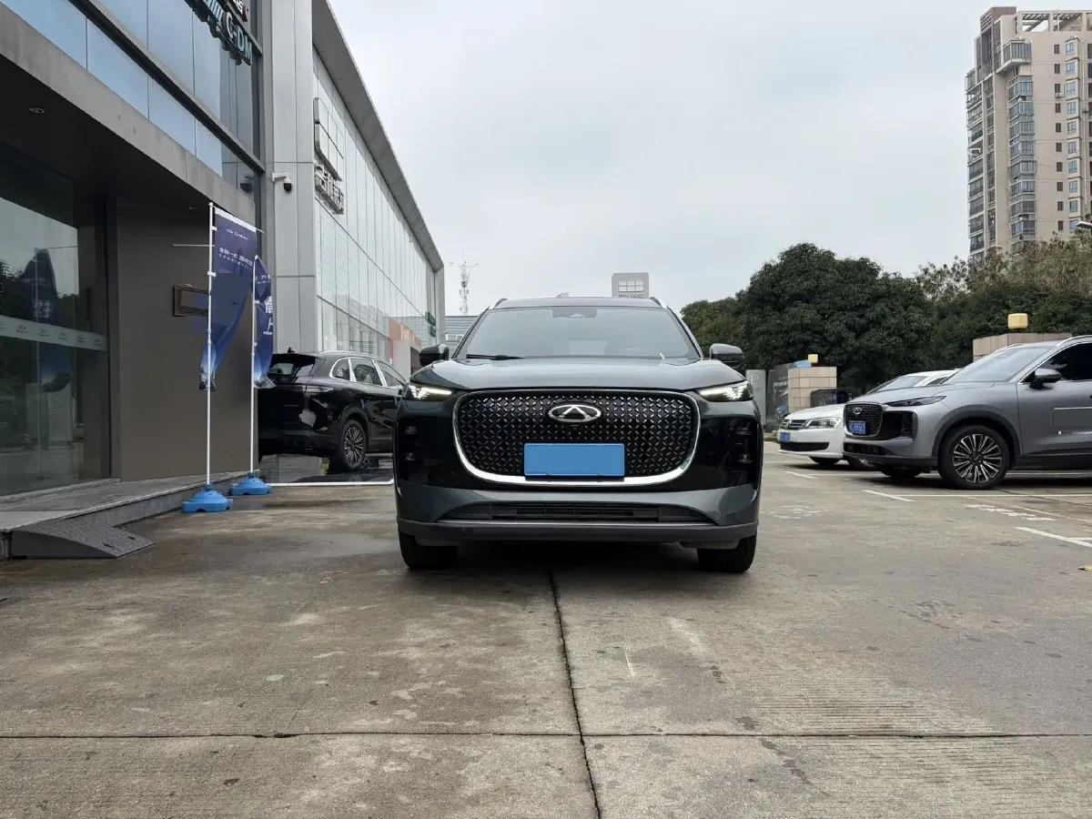 2025 Chery Tiggo 8 Plus 1.6T 197HP L4 7DCT,autocango,china used car exporter,china ev exporter,chinese used car exporter,chinese used ev exporter