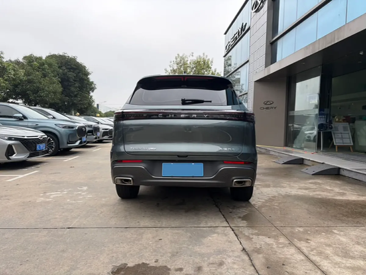 2025 Chery Tiggo 8 Plus 1.6T 197HP L4 7DCT,autocango,china used car exporter,china ev exporter,chinese used car exporter,chinese used ev exporter