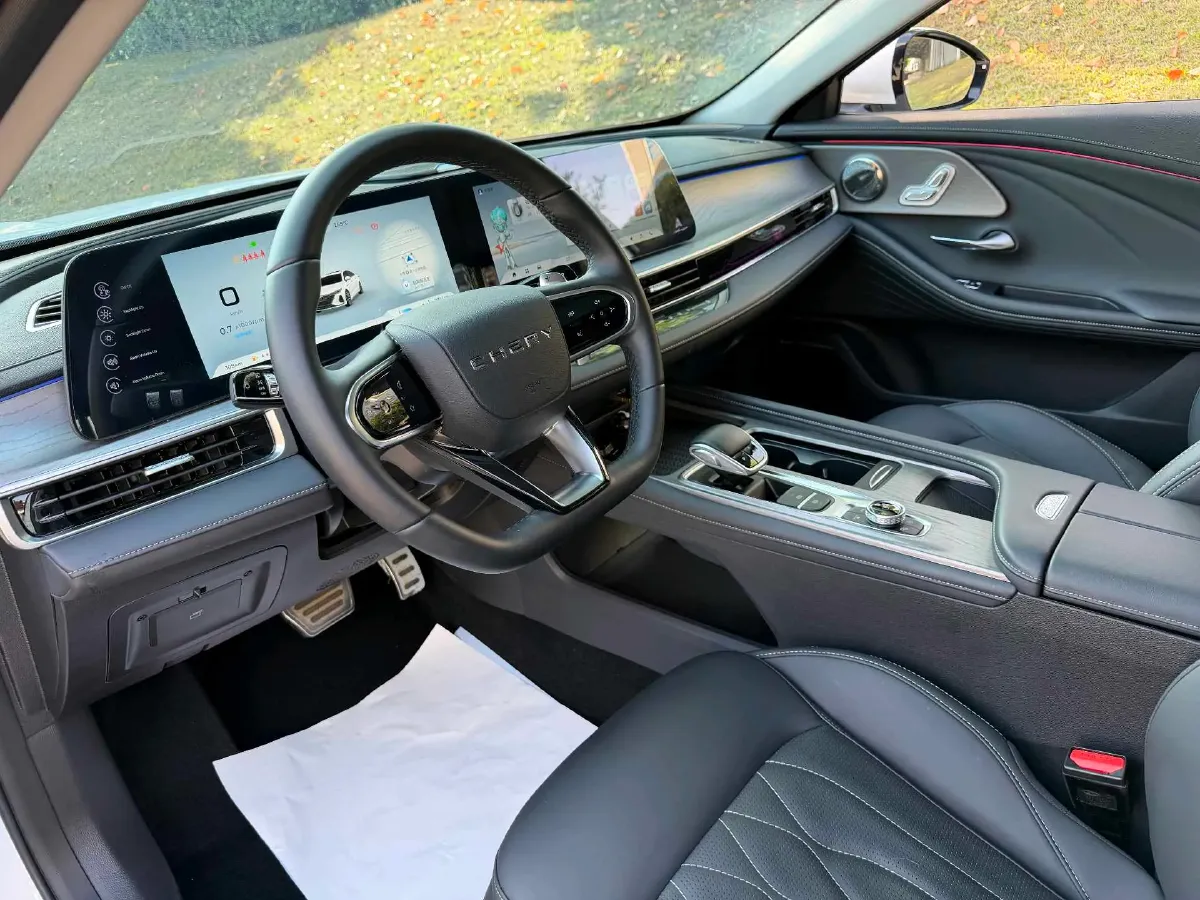 2025 Chery Arrizo 8 2.0T 254HP L4 7DCT,autocango,china used car exporter,china ev exporter,chinese used car exporter,chinese used ev exporter