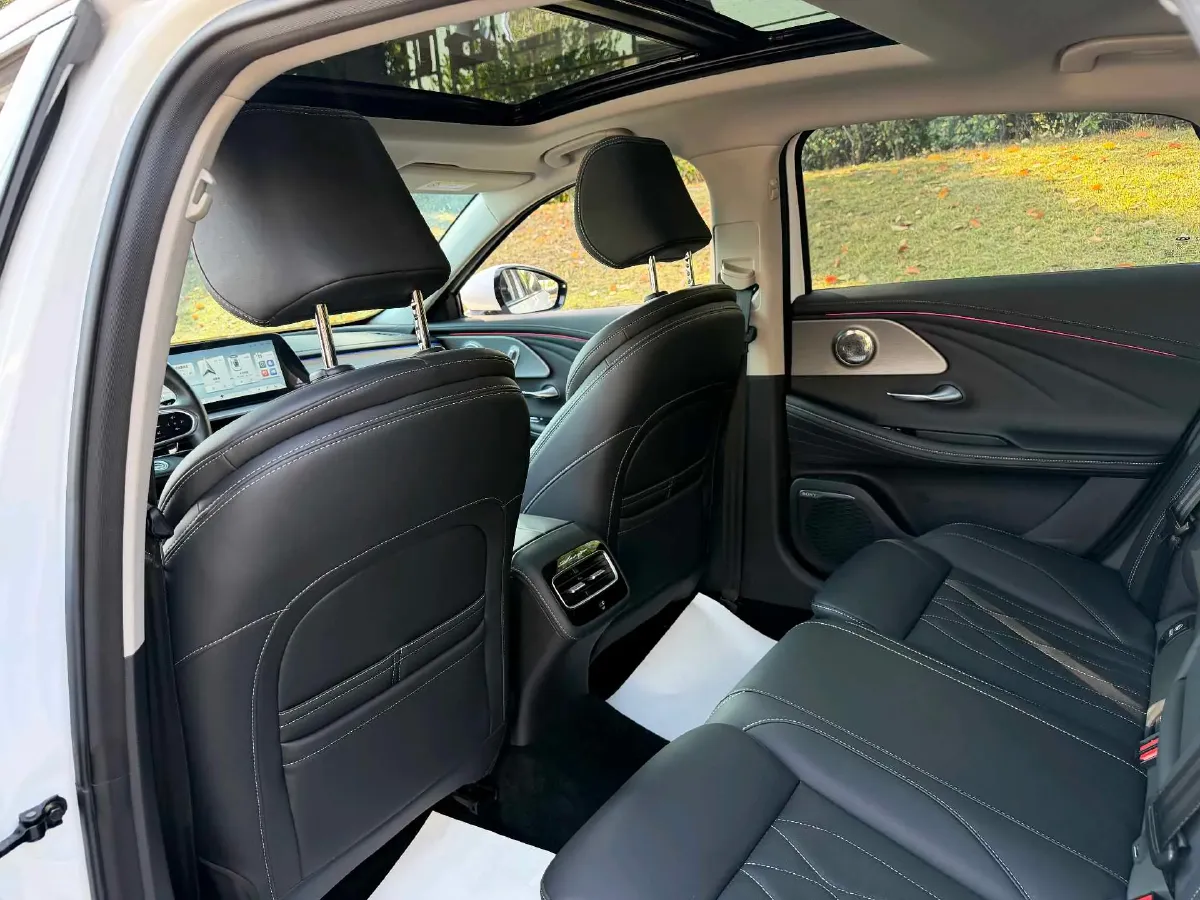 2025 Chery Arrizo 8 2.0T 254HP L4 7DCT,autocango,china used car exporter,china ev exporter,chinese used car exporter,chinese used ev exporter