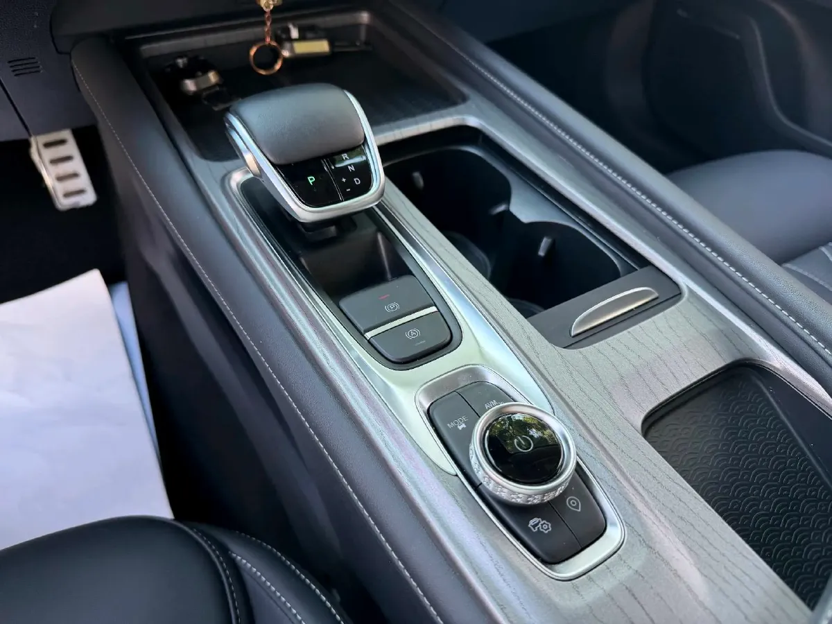 2025 Chery Arrizo 8 2.0T 254HP L4 7DCT,autocango,china used car exporter,china ev exporter,chinese used car exporter,chinese used ev exporter