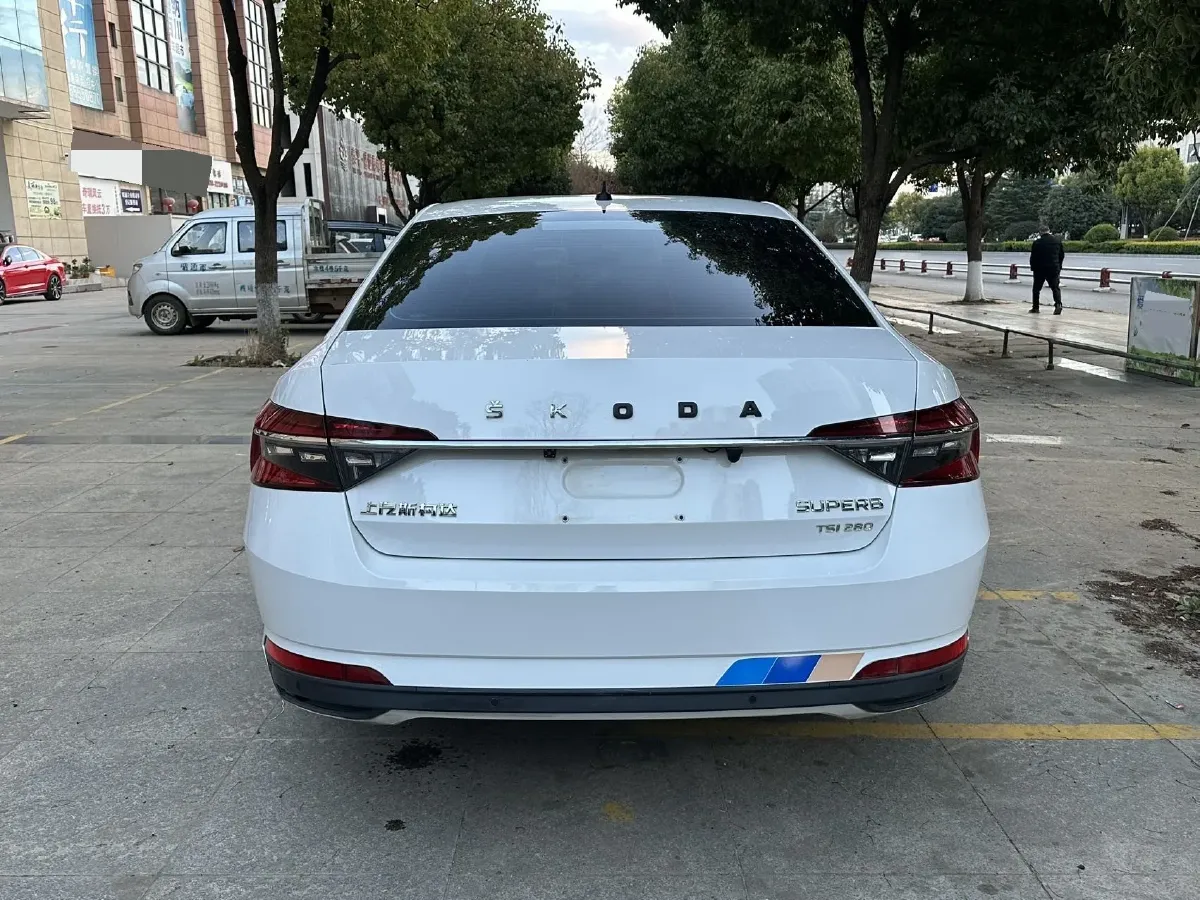 2019 Skoda Octavia 1.4T 150HP L4 7DCT,autocango,china used car exporter,china ev exporter,chinese used car exporter,chinese used ev exporter
