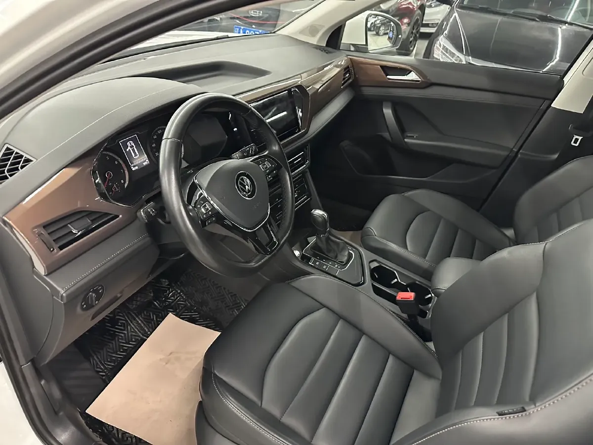 2021 Volkswagen Tharu 1.4T 150HP L4 7DCT,autocango,china used car exporter,china ev exporter,chinese used car exporter,chinese used ev exporter