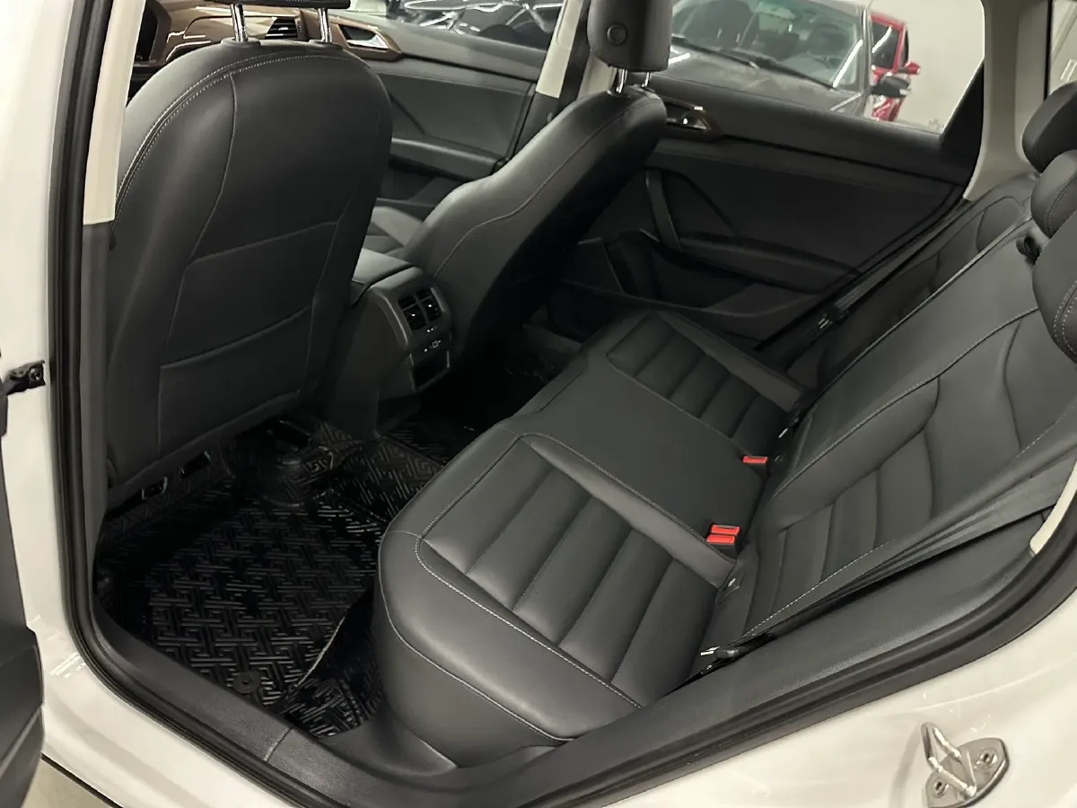 2021 Volkswagen Tharu 1.4T 150HP L4 7DCT,autocango,china used car exporter,china ev exporter,chinese used car exporter,chinese used ev exporter