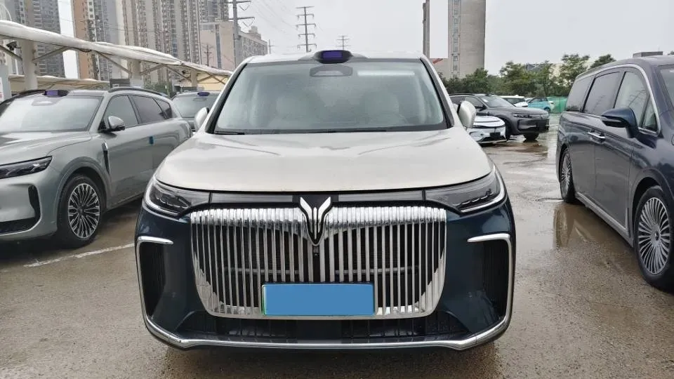 2025 Voyah Dream 1.5T 150HP L4 PHEV 41.7KWH,autocango,china used car exporter,china ev exporter,chinese used car exporter,chinese used ev exporter
