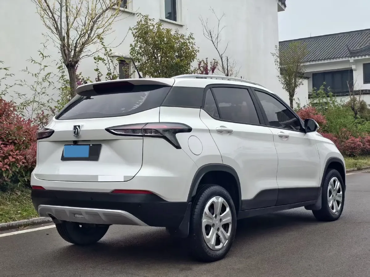 2019 BaoJun 510 1.5L 112HP L4 6MT,autocango,china used car exporter,china ev exporter,chinese used car exporter,chinese used ev exporter