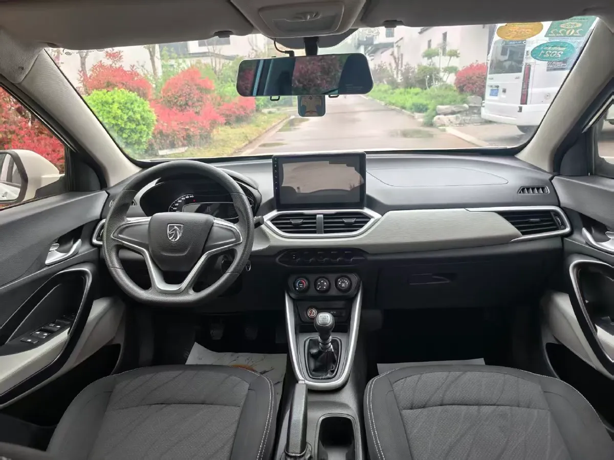 2019 BaoJun 510 1.5L 112HP L4 6MT,autocango,china used car exporter,china ev exporter,chinese used car exporter,chinese used ev exporter