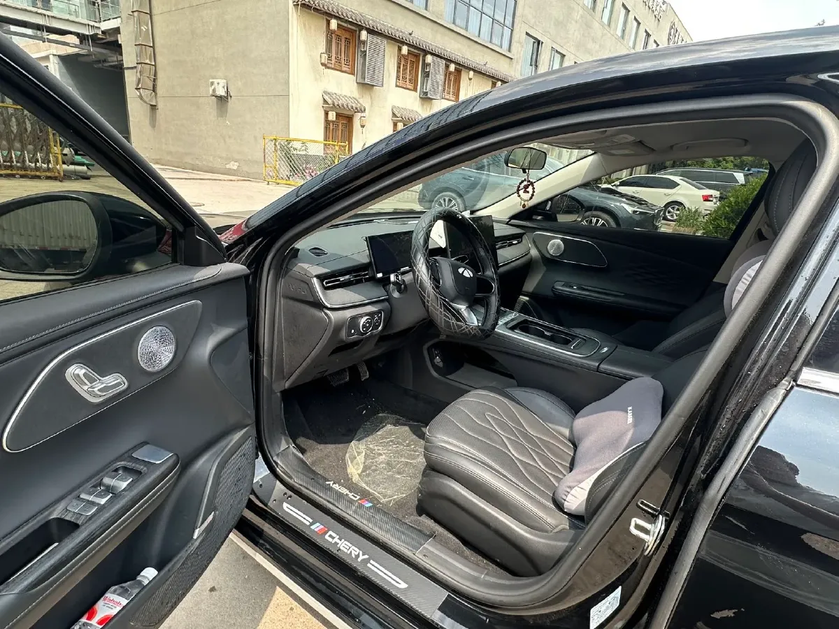 2025 Fulwin FulwinA8L 1.5T 156HP L4 1DHT PHEV 18.67KWH,autocango,china used car exporter,china ev exporter,chinese used car exporter,chinese used ev exporter