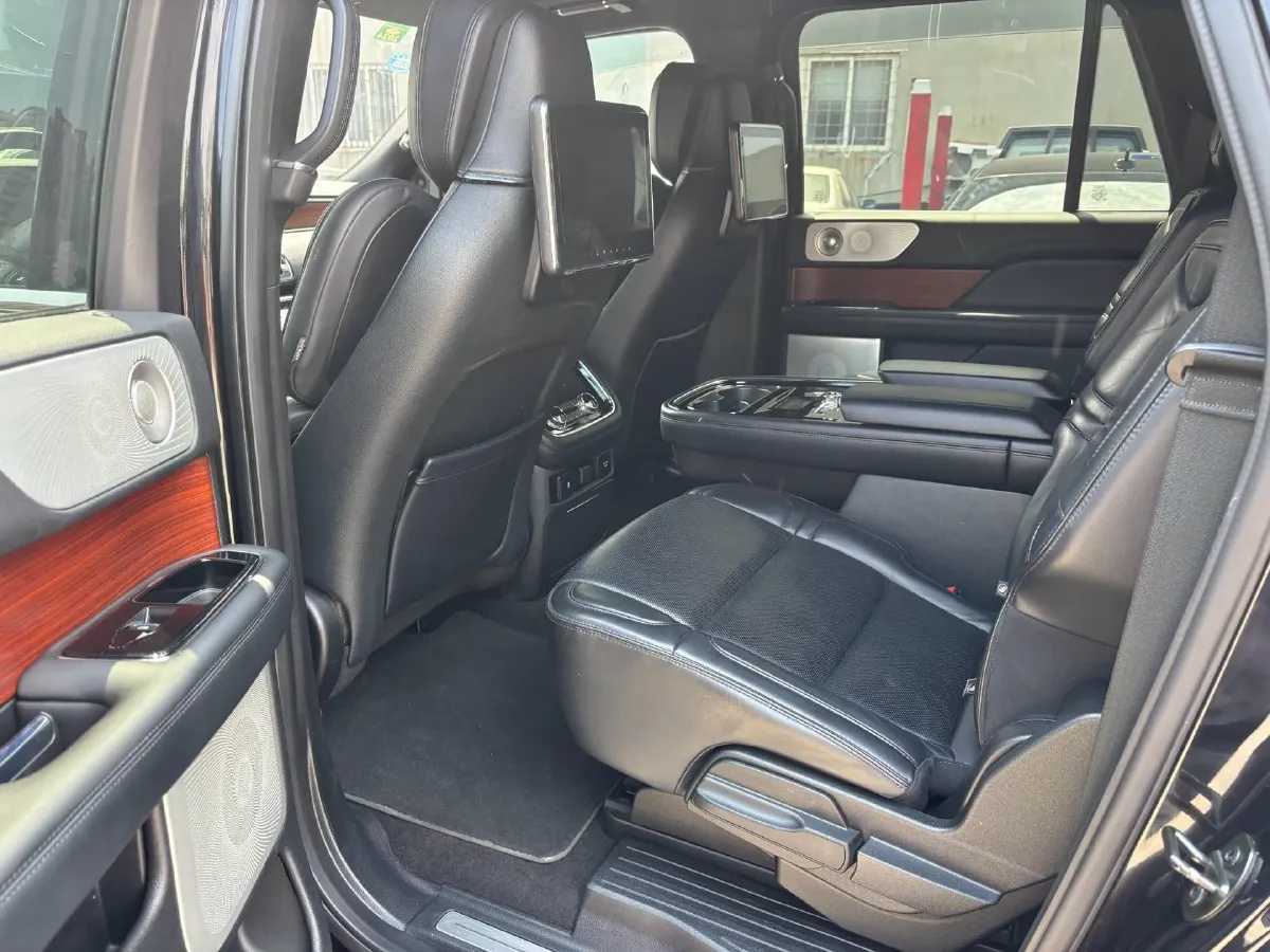 2020 Lincoln Navigator 3.5T 388HP V6 10AT,autocango,china used car exporter,china ev exporter,chinese used car exporter,chinese used ev exporter