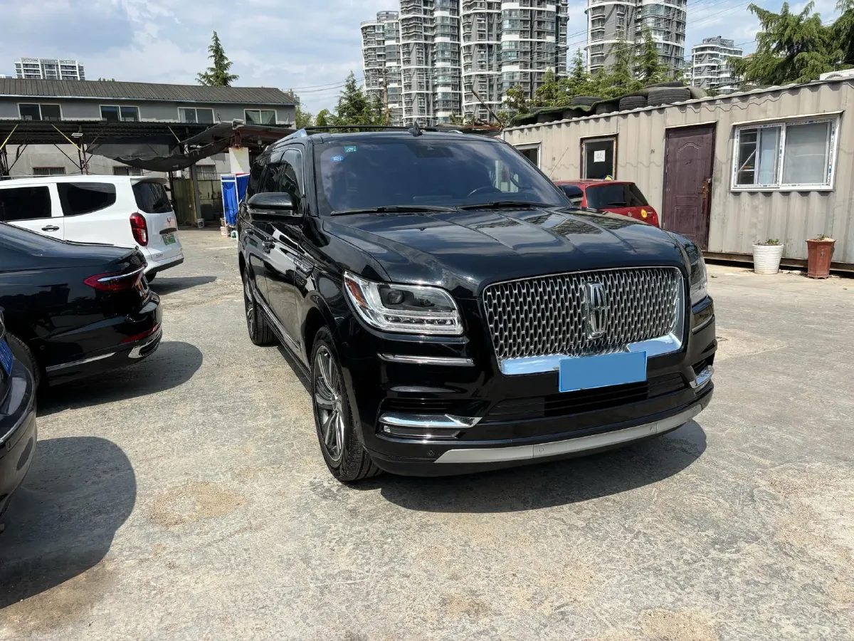 2020 Lincoln Navigator 3.5T 388HP V6 10AT,autocango,china used car exporter,china ev exporter,chinese used car exporter,chinese used ev exporter