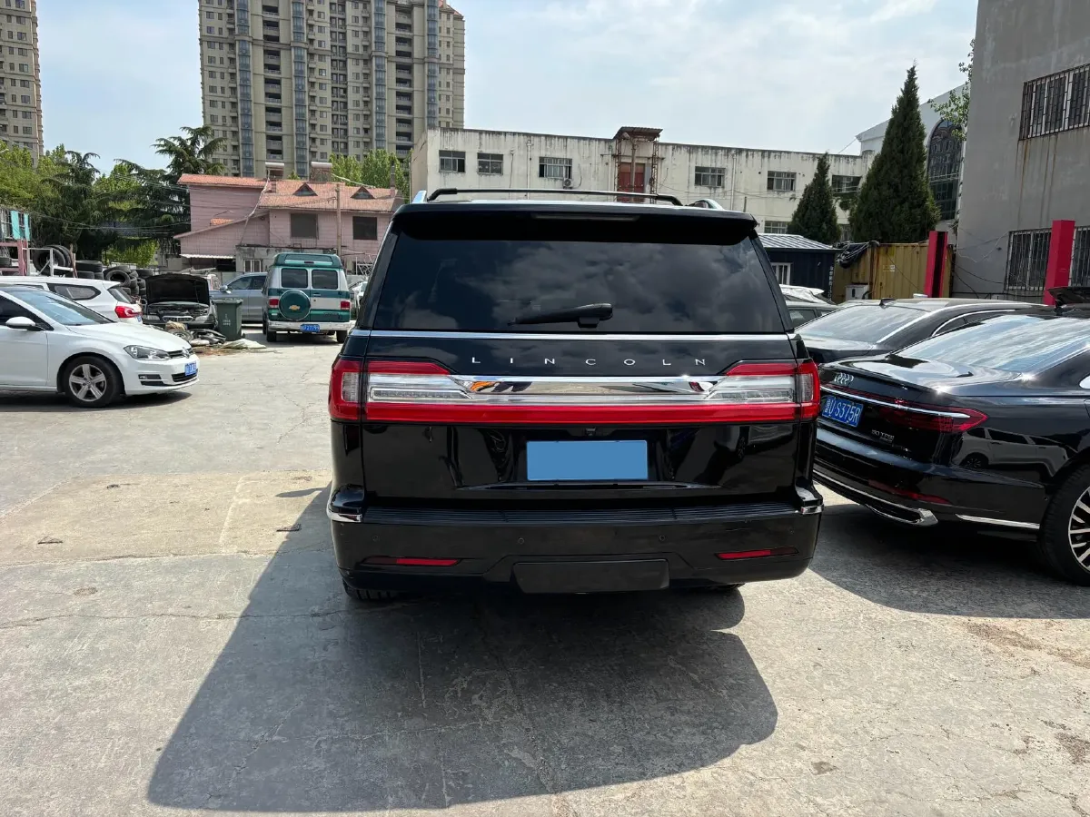 2020 Lincoln Navigator 3.5T 388HP V6 10AT,autocango,china used car exporter,china ev exporter,chinese used car exporter,chinese used ev exporter