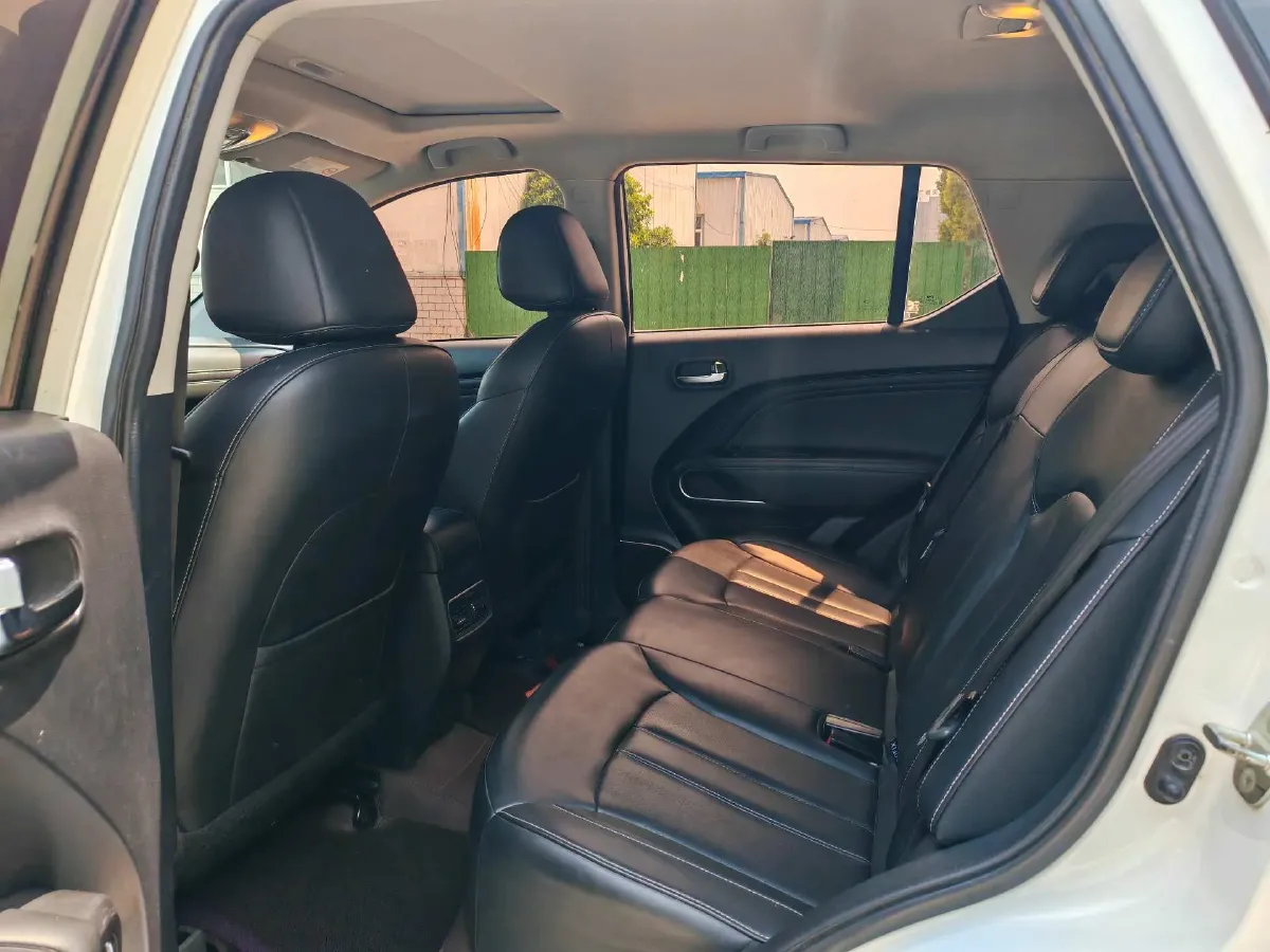 2021 GAC Trumpchi GS3 1.5T 169HP L4 6AT,autocango,china used car exporter,china ev exporter,chinese used car exporter,chinese used ev exporter