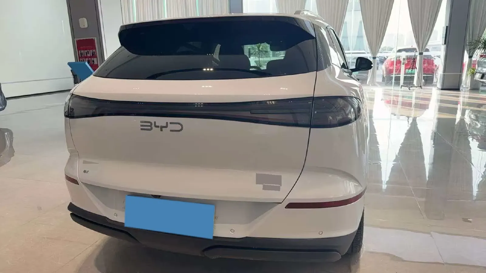2025 LanDian E5 PLUS 1.5L 95HP L4 E-CVT PHEV,autocango,china used car exporter,china ev exporter,chinese used car exporter,chinese used ev exporter
