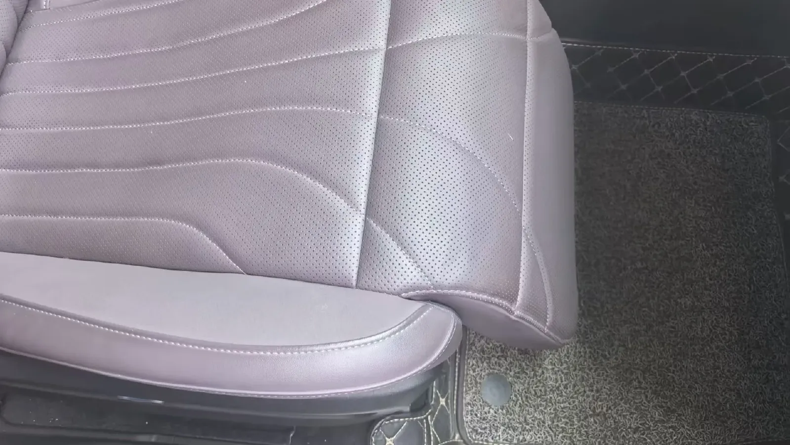 2025 Chery Tiggo 9 2.0T 261HP L4 8AT,autocango,china used car exporter,china ev exporter,chinese used car exporter,chinese used ev exporter