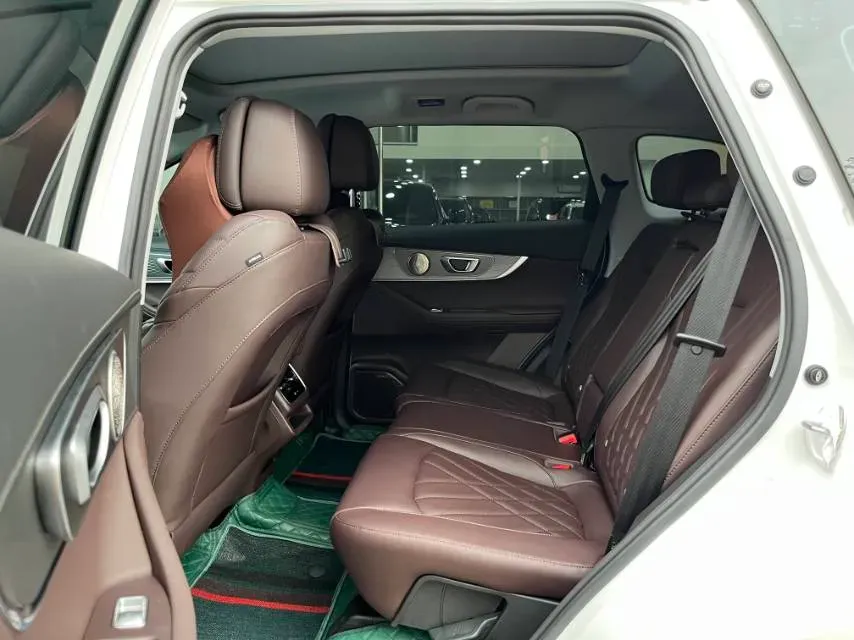 2025 Chery Tiggo 8 PRO 1.6T 197HP L4 7DCT,autocango,china used car exporter,china ev exporter,chinese used car exporter,chinese used ev exporter