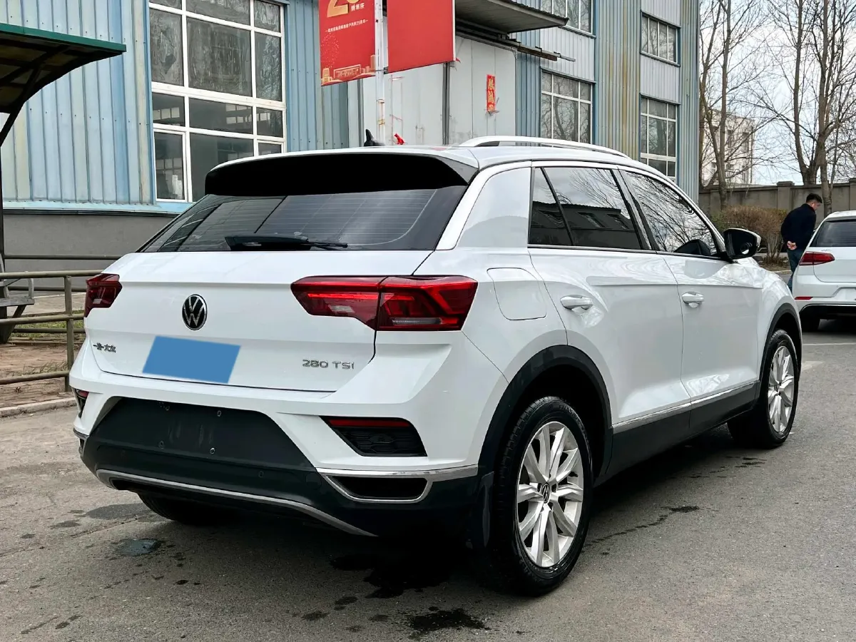 2021 Volkswagen T-Roc 1.4T 150HP L4 7DCT,autocango,china used car exporter,china ev exporter,chinese used car exporter,chinese used ev exporter
