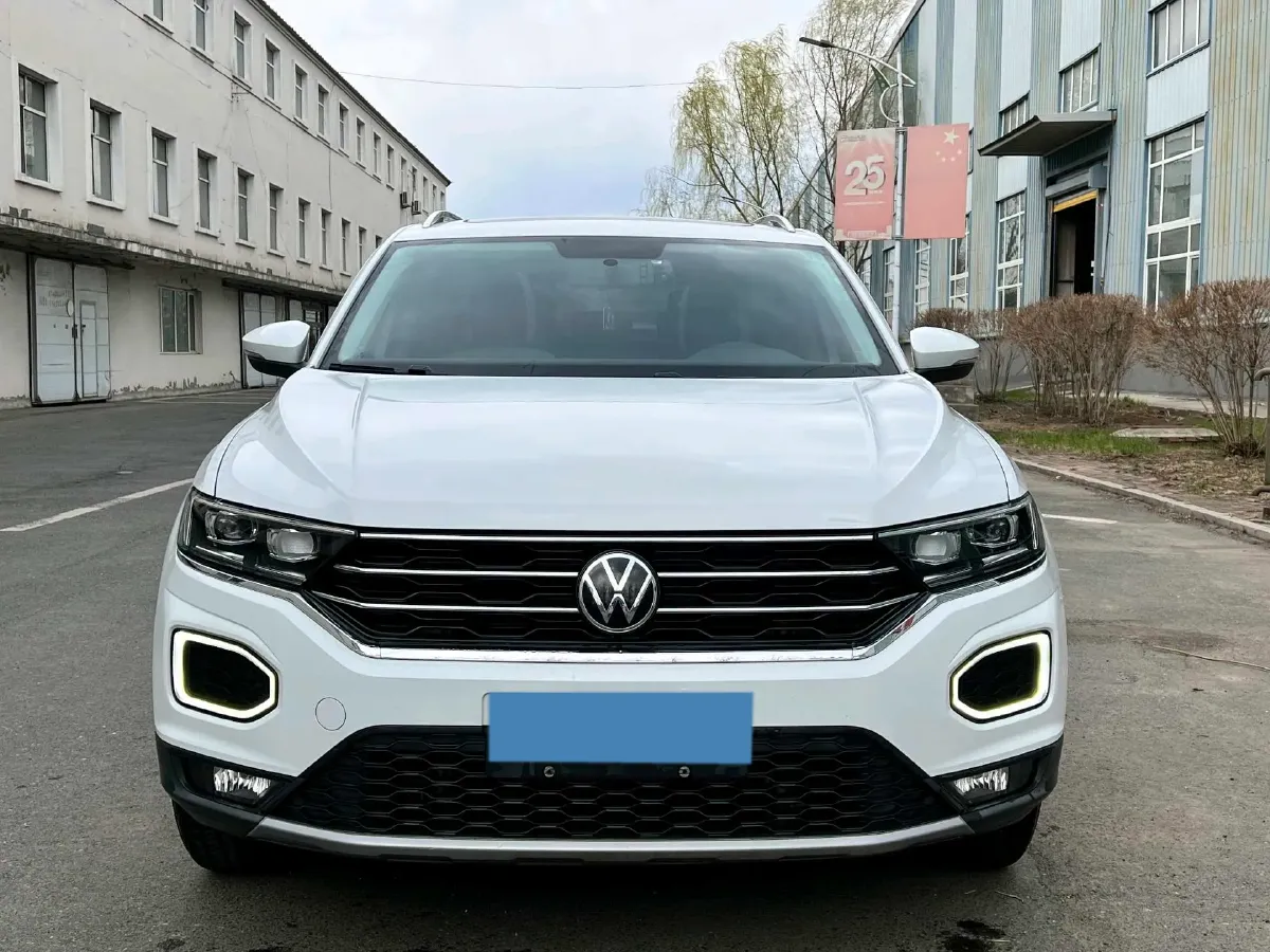 2021 Volkswagen T-Roc 1.4T 150HP L4 7DCT,autocango,china used car exporter,china ev exporter,chinese used car exporter,chinese used ev exporter