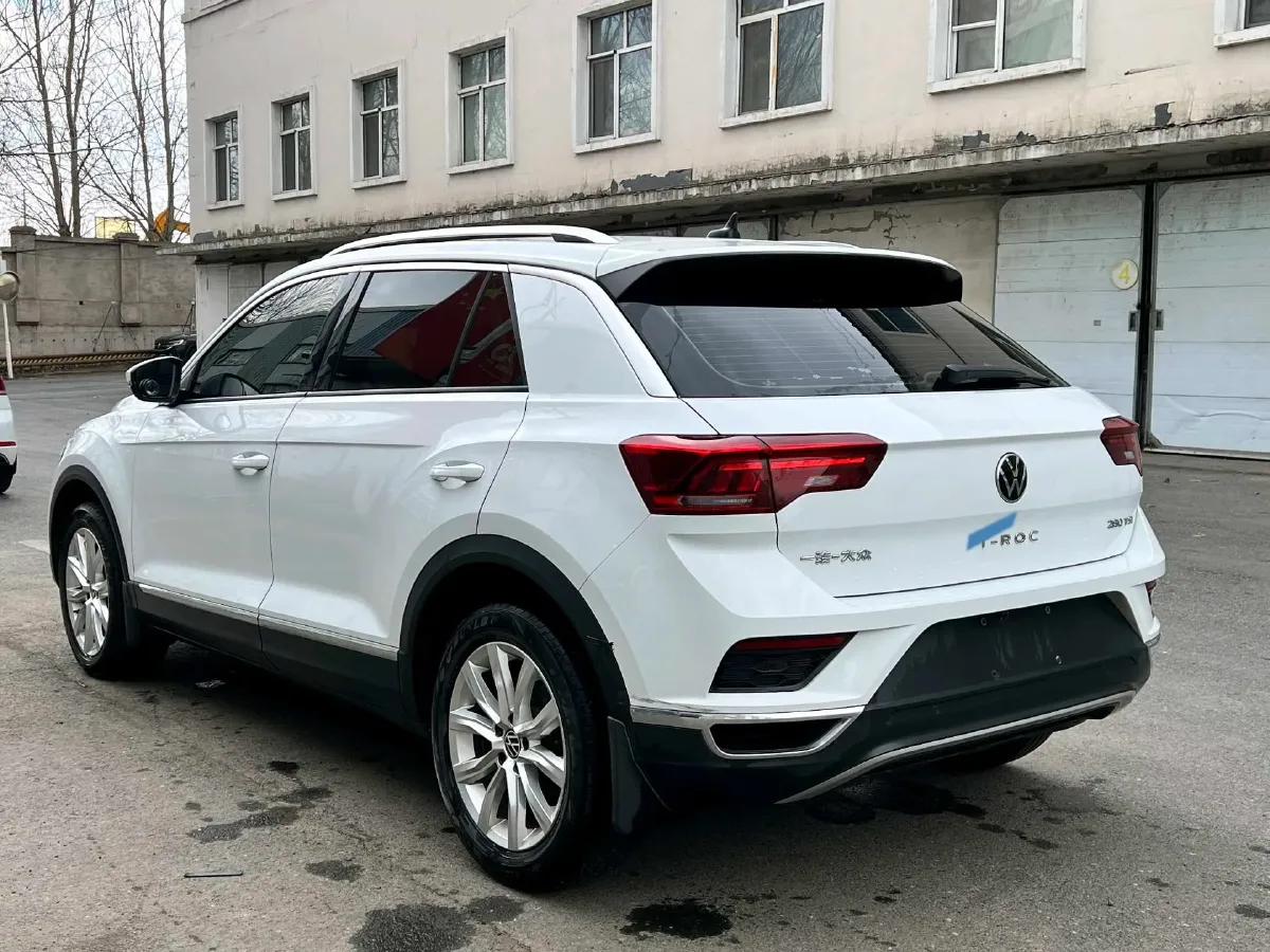 2021 Volkswagen T-Roc 1.4T 150HP L4 7DCT,autocango,china used car exporter,china ev exporter,chinese used car exporter,chinese used ev exporter