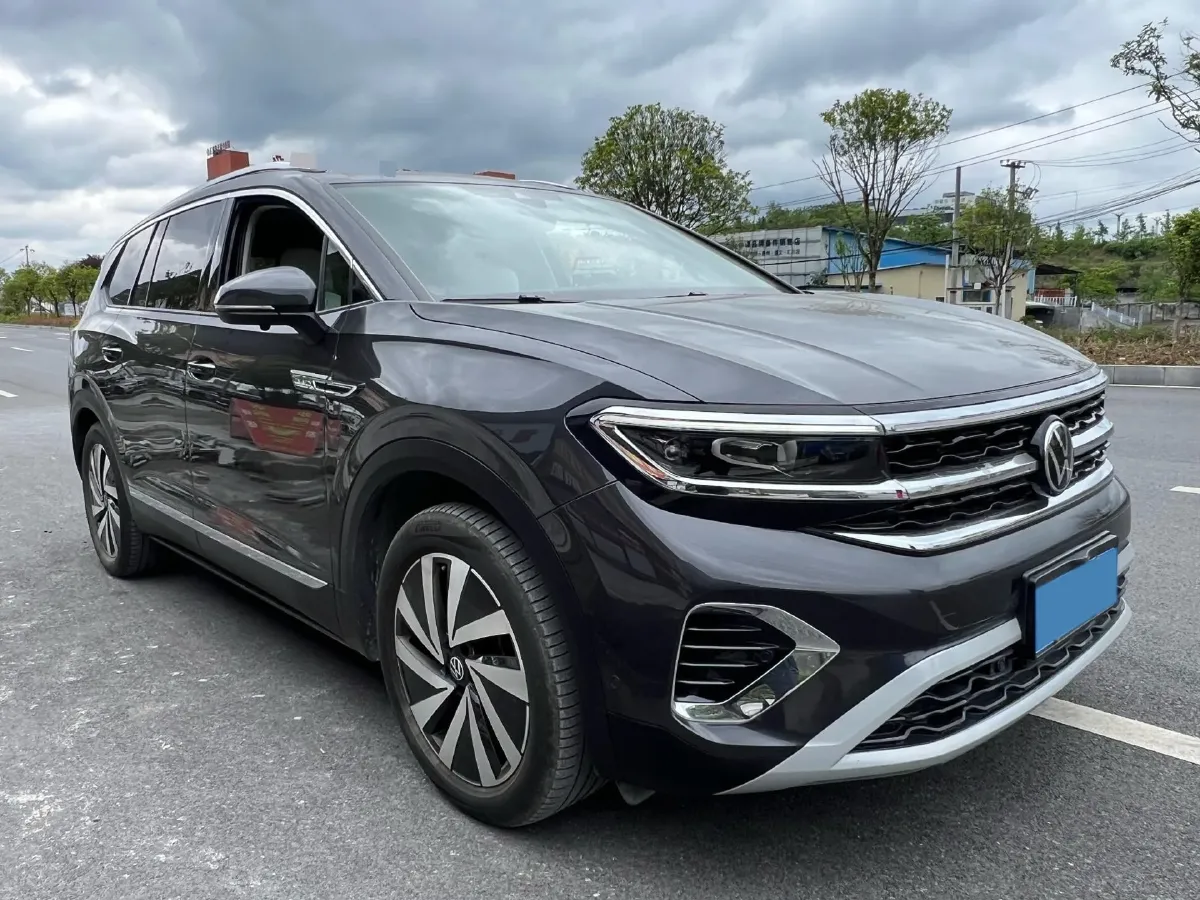 2022 Volkswagen Talagon 2.0T 220HP L4 7DCT,autocango,china used car exporter,china ev exporter,chinese used car exporter,chinese used ev exporter