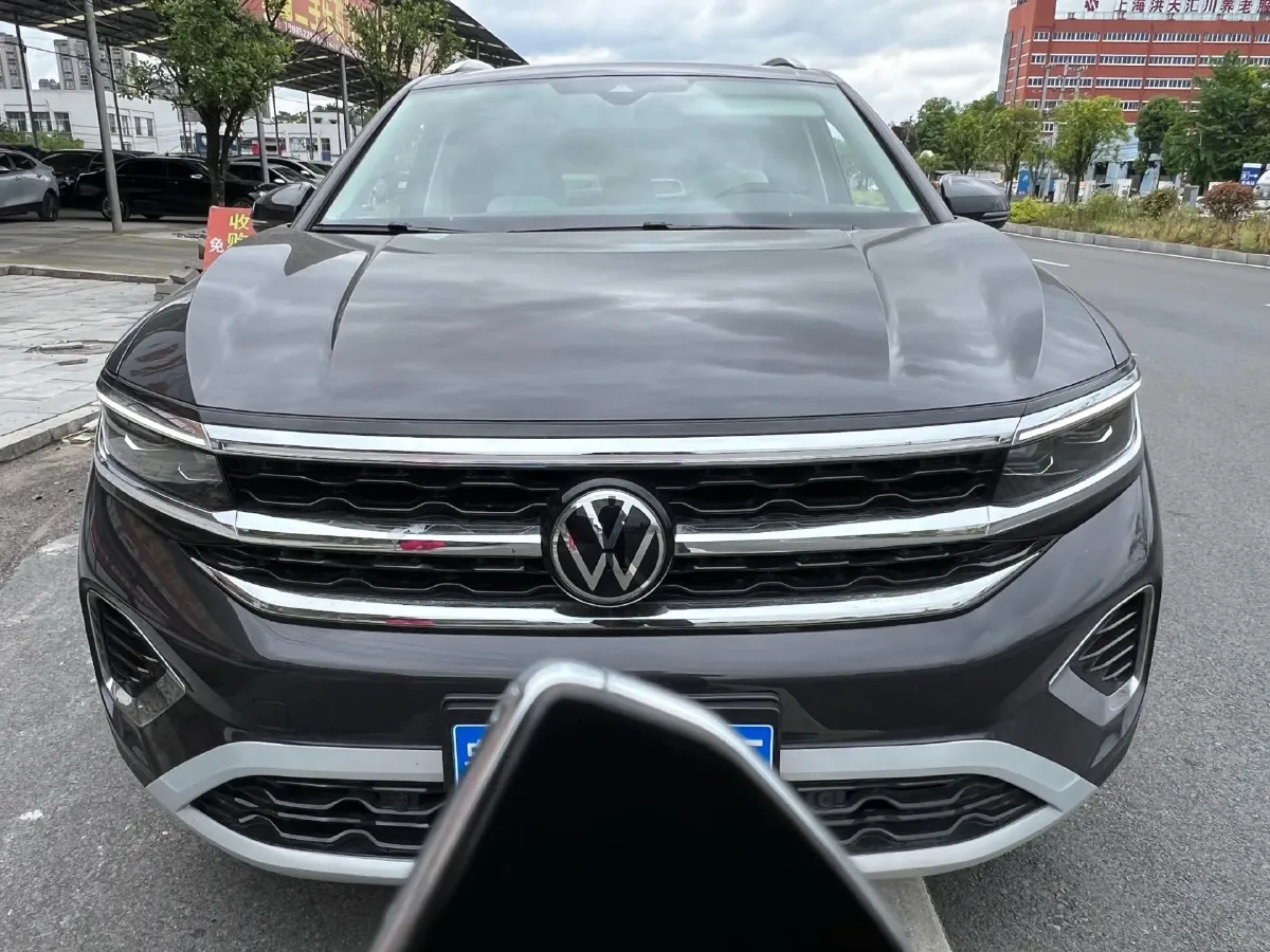 2022 Volkswagen Talagon 2.0T 220HP L4 7DCT,autocango,china used car exporter,china ev exporter,chinese used car exporter,chinese used ev exporter