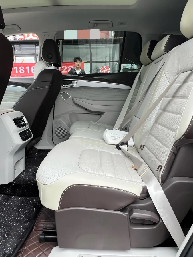 2022 Volkswagen Talagon 2.0T 220HP L4 7DCT,autocango,china used car exporter,china ev exporter,chinese used car exporter,chinese used ev exporter