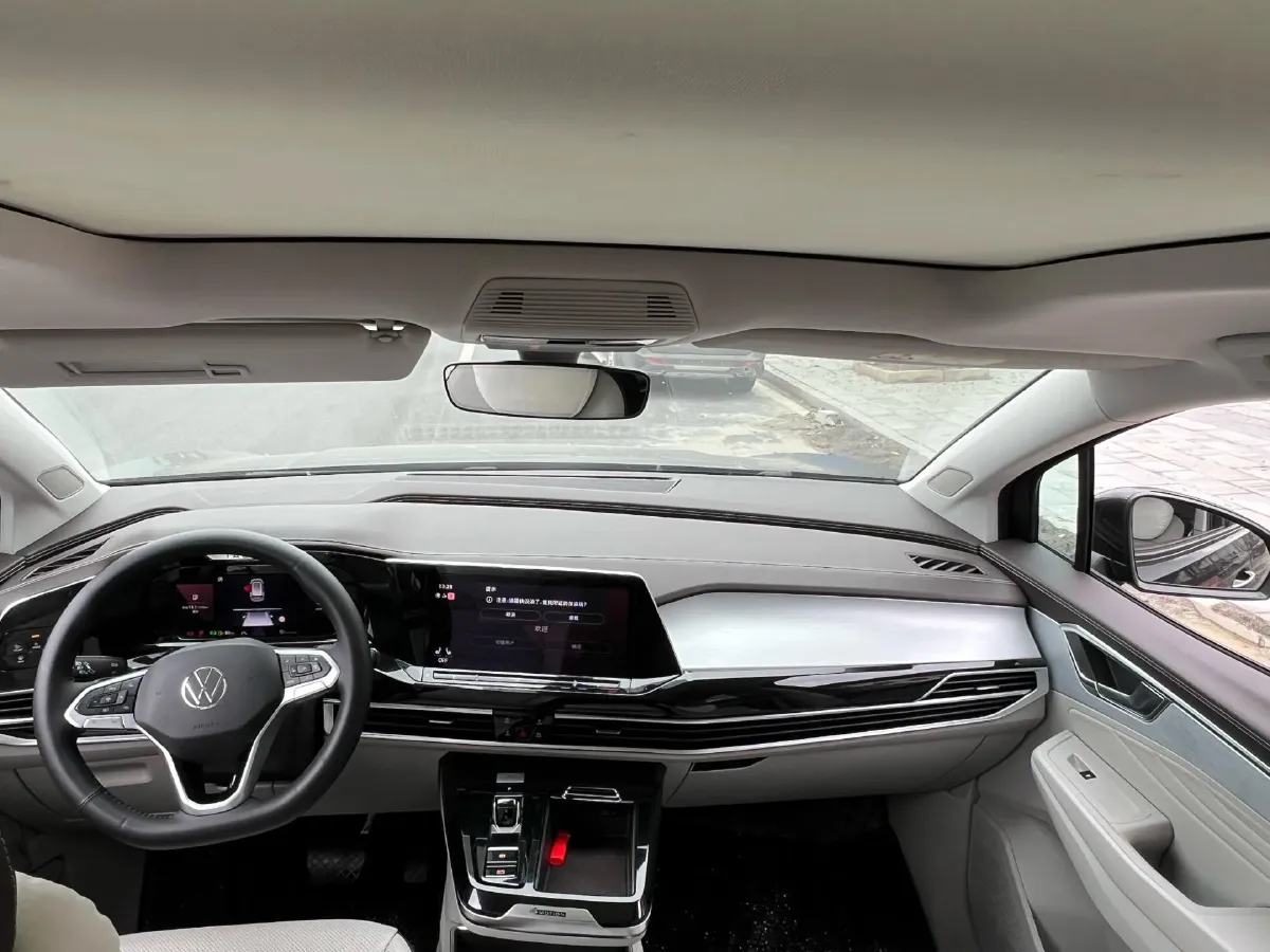2022 Volkswagen Talagon 2.0T 220HP L4 7DCT,autocango,china used car exporter,china ev exporter,chinese used car exporter,chinese used ev exporter