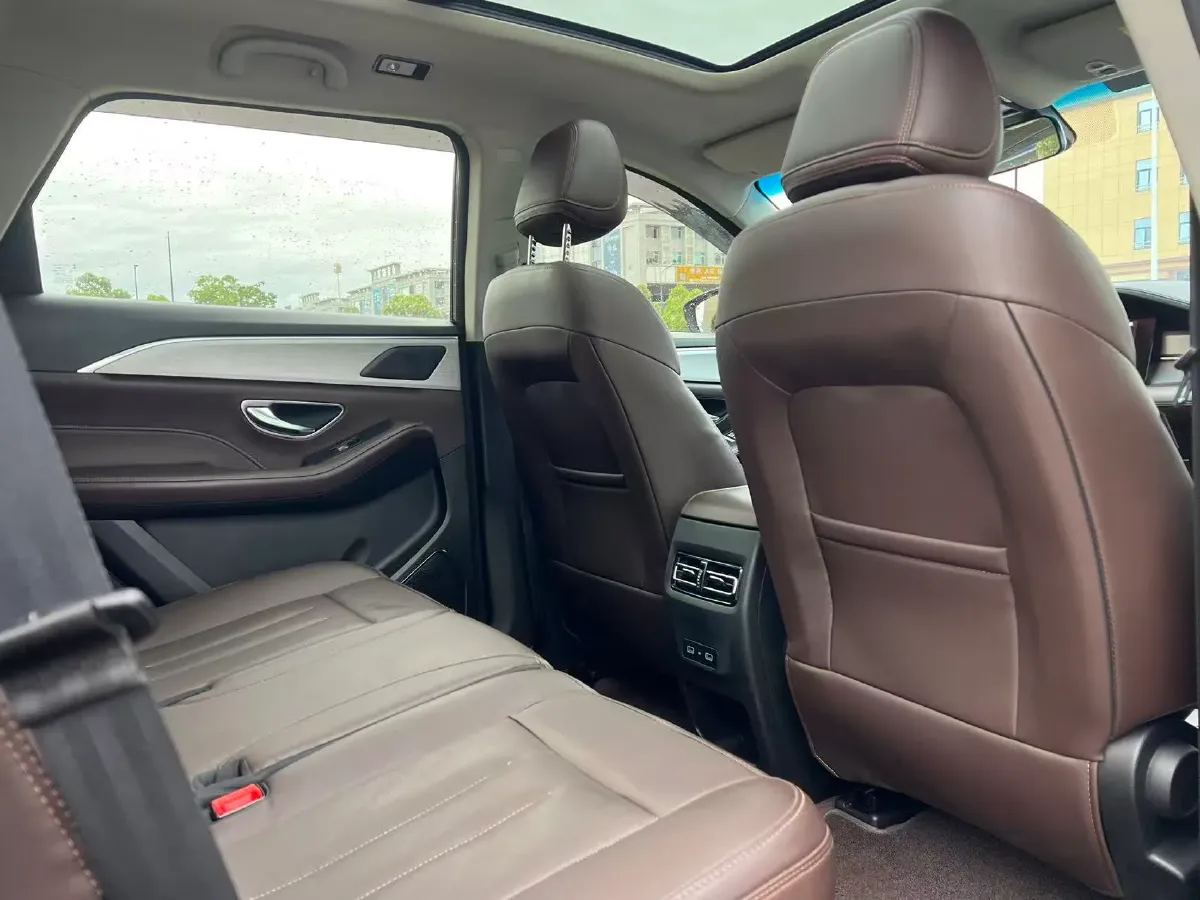 2021 Jetour X90 1.6T 197HP L4 7DCT,autocango,china used car exporter,china ev exporter,chinese used car exporter,chinese used ev exporter