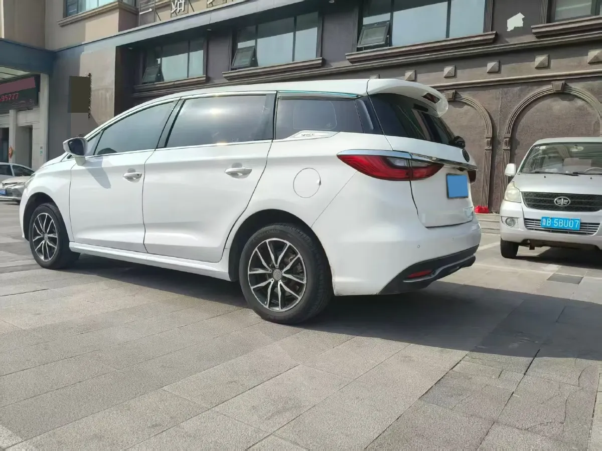2018 BYD Song MAX 1.5T 154HP L4 6MT,autocango,china used car exporter,china ev exporter,chinese used car exporter,chinese used ev exporter