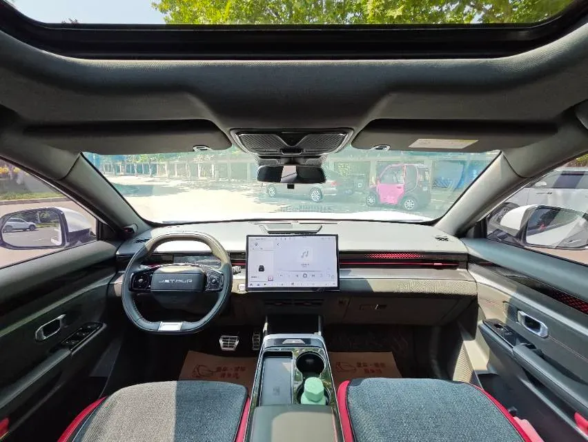 2022 Jetour DASHING 1.6T 197HP L4 7DCT,autocango,china used car exporter,china ev exporter,chinese used car exporter,chinese used ev exporter