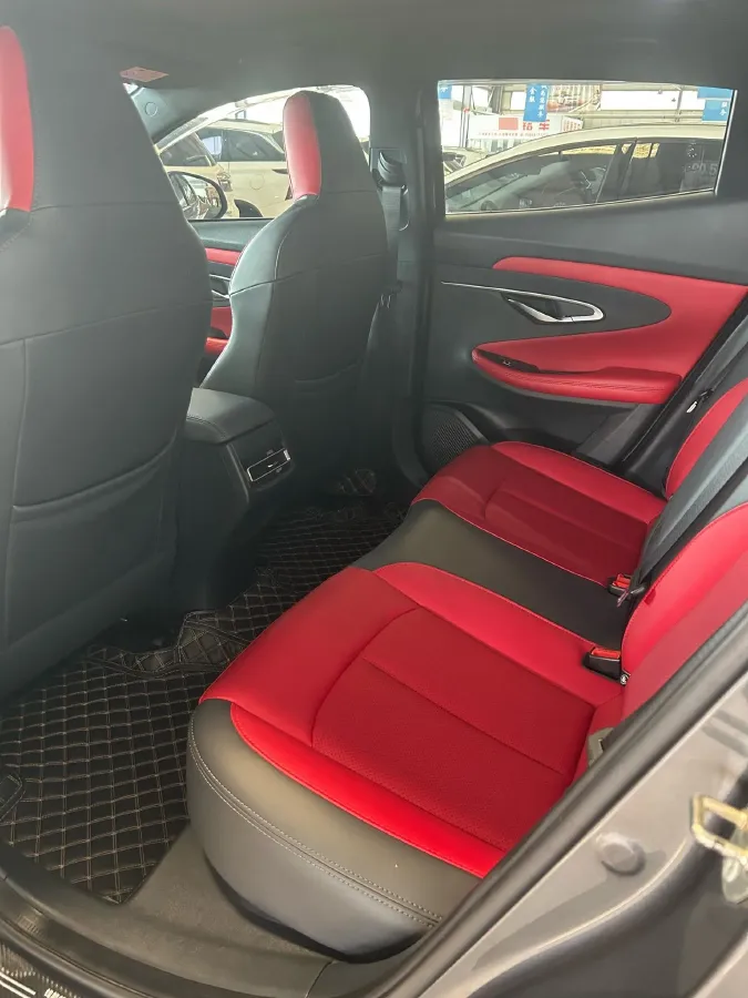 2020 ChangAn UNI-T 1.5T 180HP L4 7DCT,autocango,china used car exporter,china ev exporter,chinese used car exporter,chinese used ev exporter