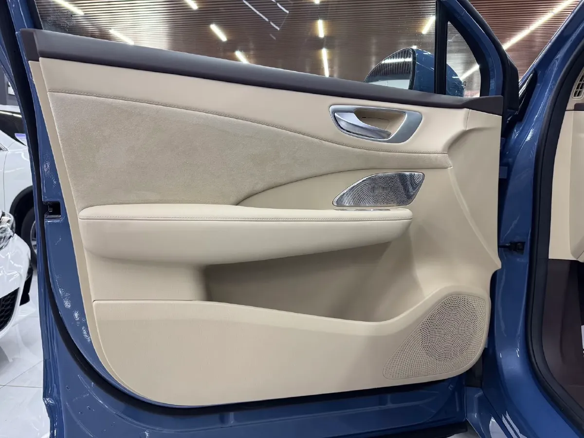 2025 HIMA Shangjie H5 BEV,autocango,china used car exporter,china ev exporter,chinese used car exporter,chinese used ev exporter