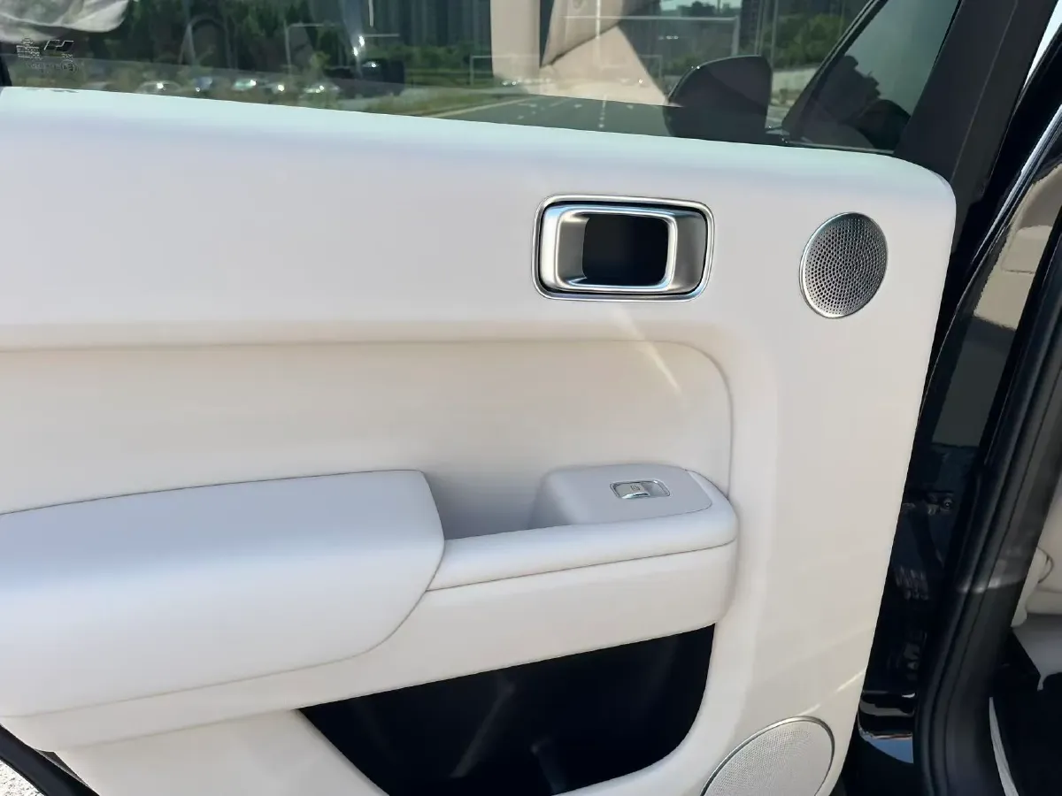 2024 Li L7 Range Extended 154HP REEV 42.8KWH,autocango,china used car exporter,china ev exporter,chinese used car exporter,chinese used ev exporter