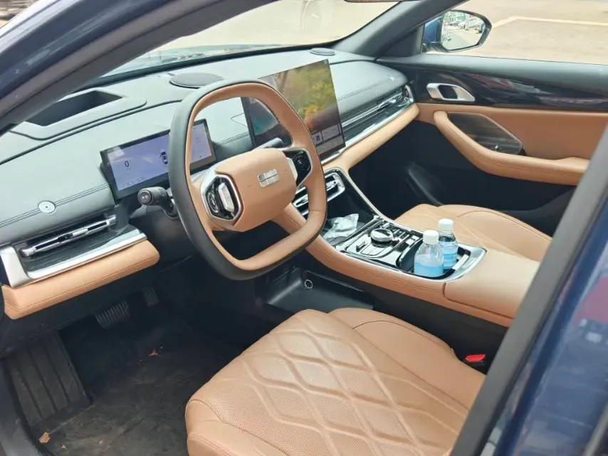 2025 Geely Galaxy A7 1.5L 112HP L4 1DHT PHEV,autocango,china used car exporter,china ev exporter,chinese used car exporter,chinese used ev exporter