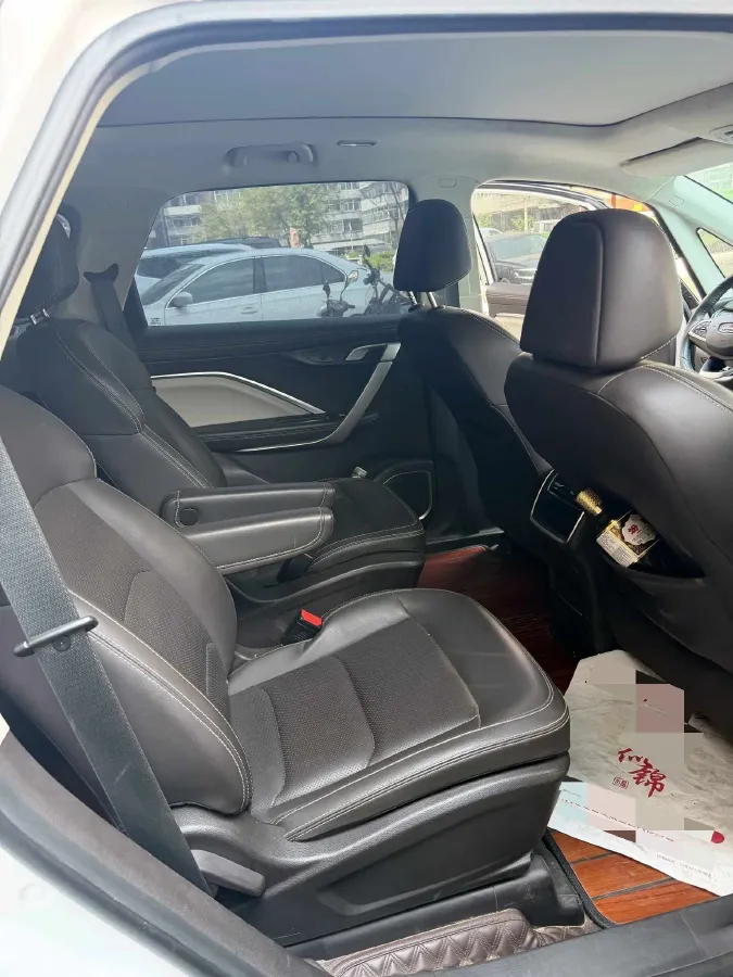 2021 Geely JiaJi 1.8T 184HP L4 7DCT,autocango,china used car exporter,china ev exporter,chinese used car exporter,chinese used ev exporter