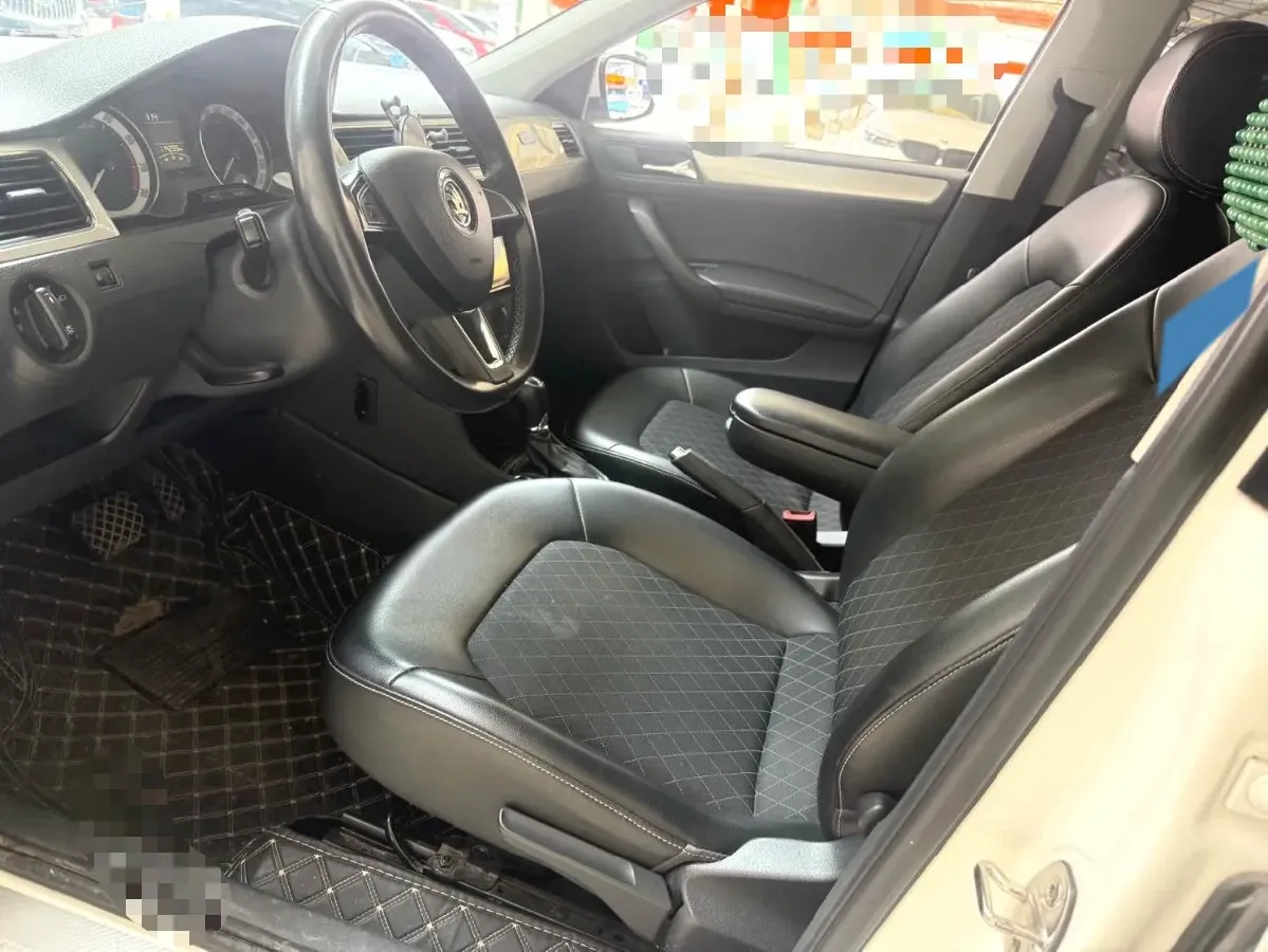 2019 SWM G01 1.5T 156HP L4 6AT,autocango,china used car exporter,china ev exporter,chinese used car exporter,chinese used ev exporter