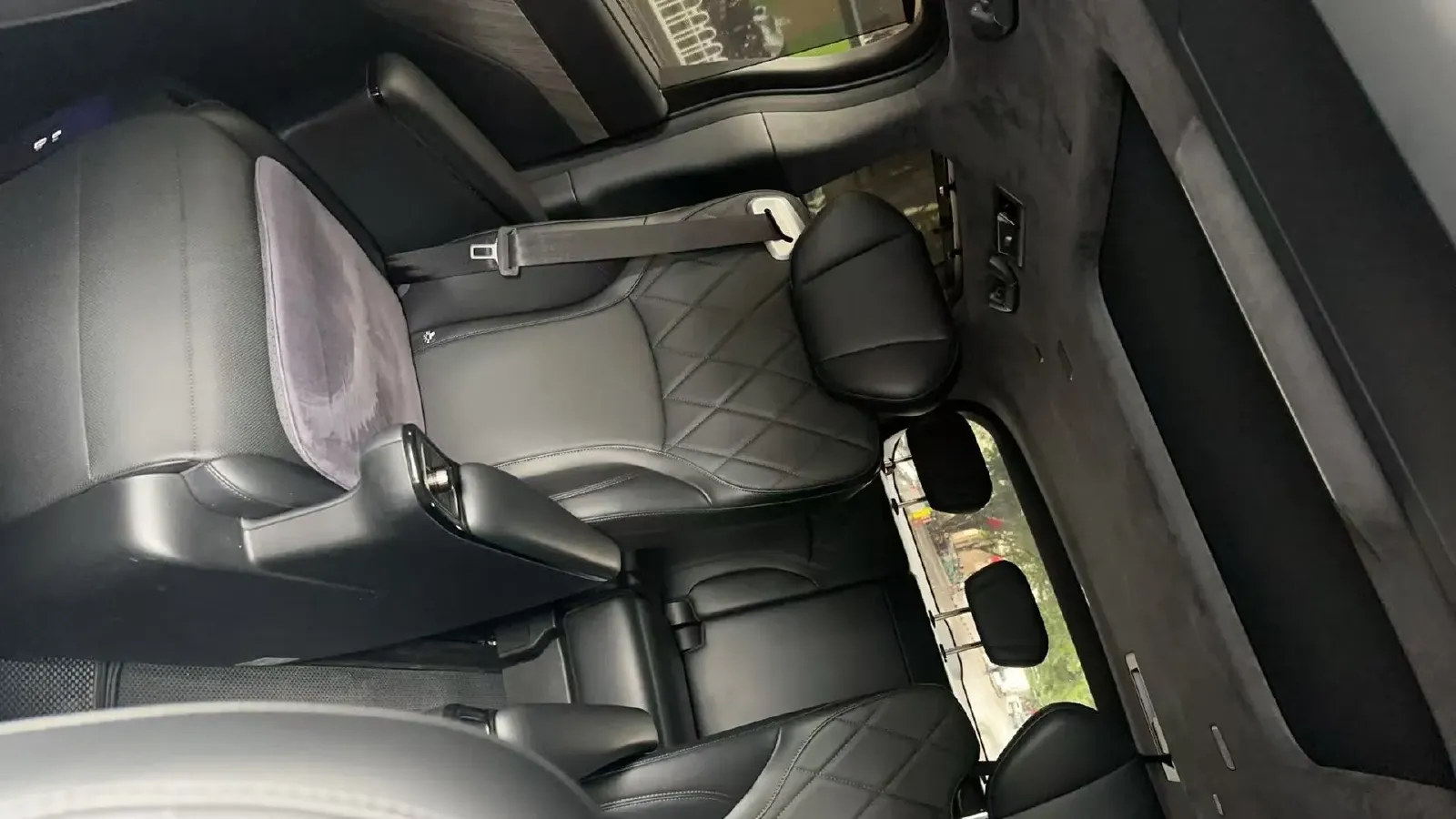 2025 WEY HighMountain 1.5T 170HP L4 4DHT PHEV,autocango,china used car exporter,china ev exporter,chinese used car exporter,chinese used ev exporter