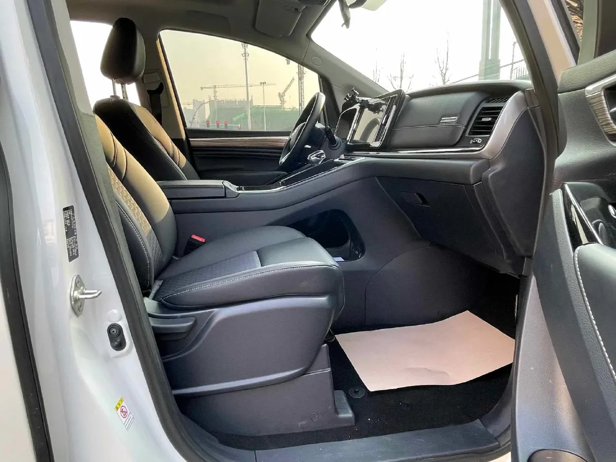 2023 GAC Trumpchi M8 2.0T 252HP L4 8AT,autocango,china used car exporter,china ev exporter,chinese used car exporter,chinese used ev exporter