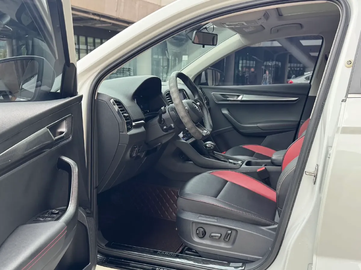 2023 Skoda Karoq 1.4T 150HP L4 7DCT,autocango,china used car exporter,china ev exporter,chinese used car exporter,chinese used ev exporter