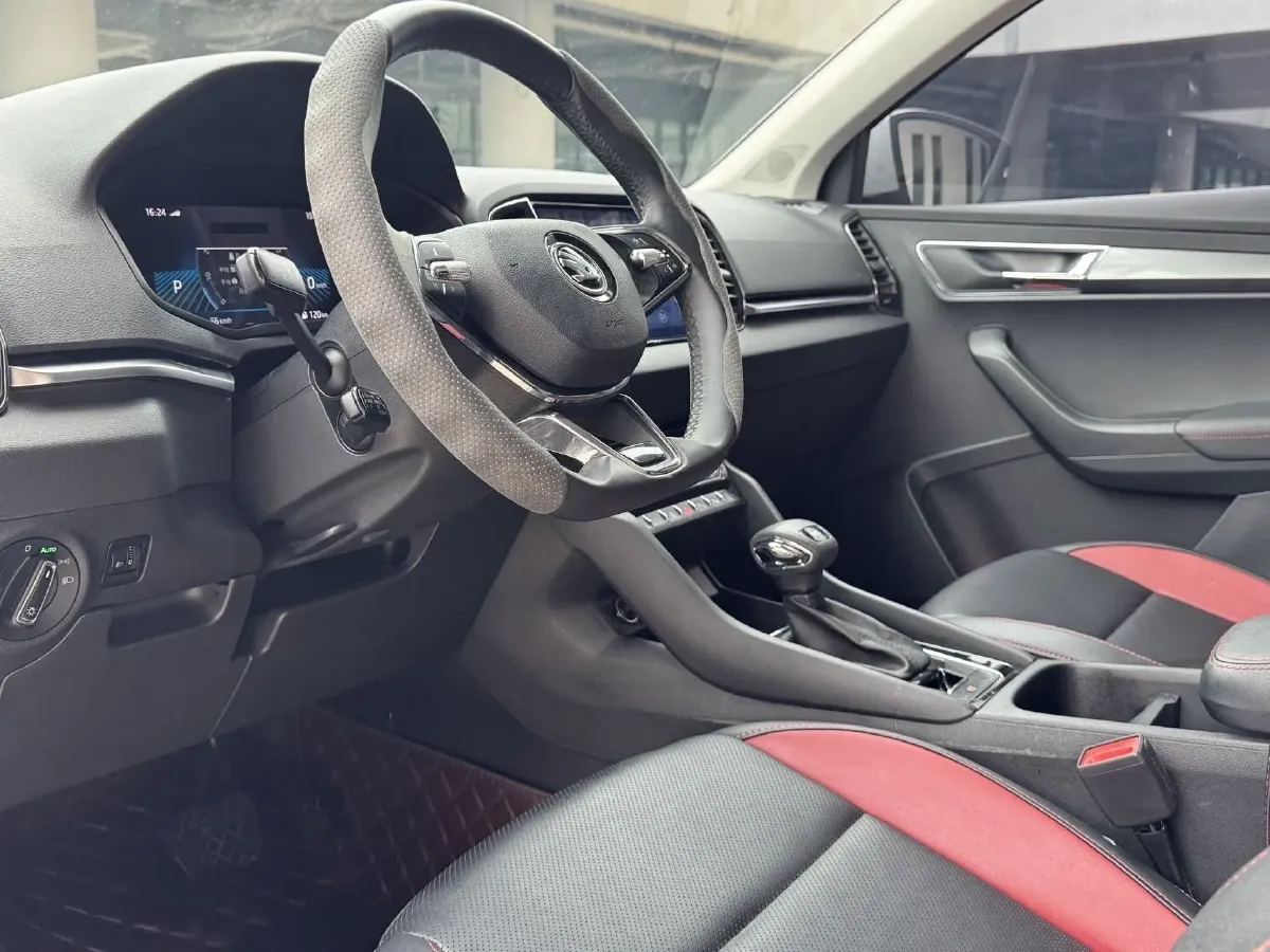 2023 Skoda Karoq 1.4T 150HP L4 7DCT,autocango,china used car exporter,china ev exporter,chinese used car exporter,chinese used ev exporter