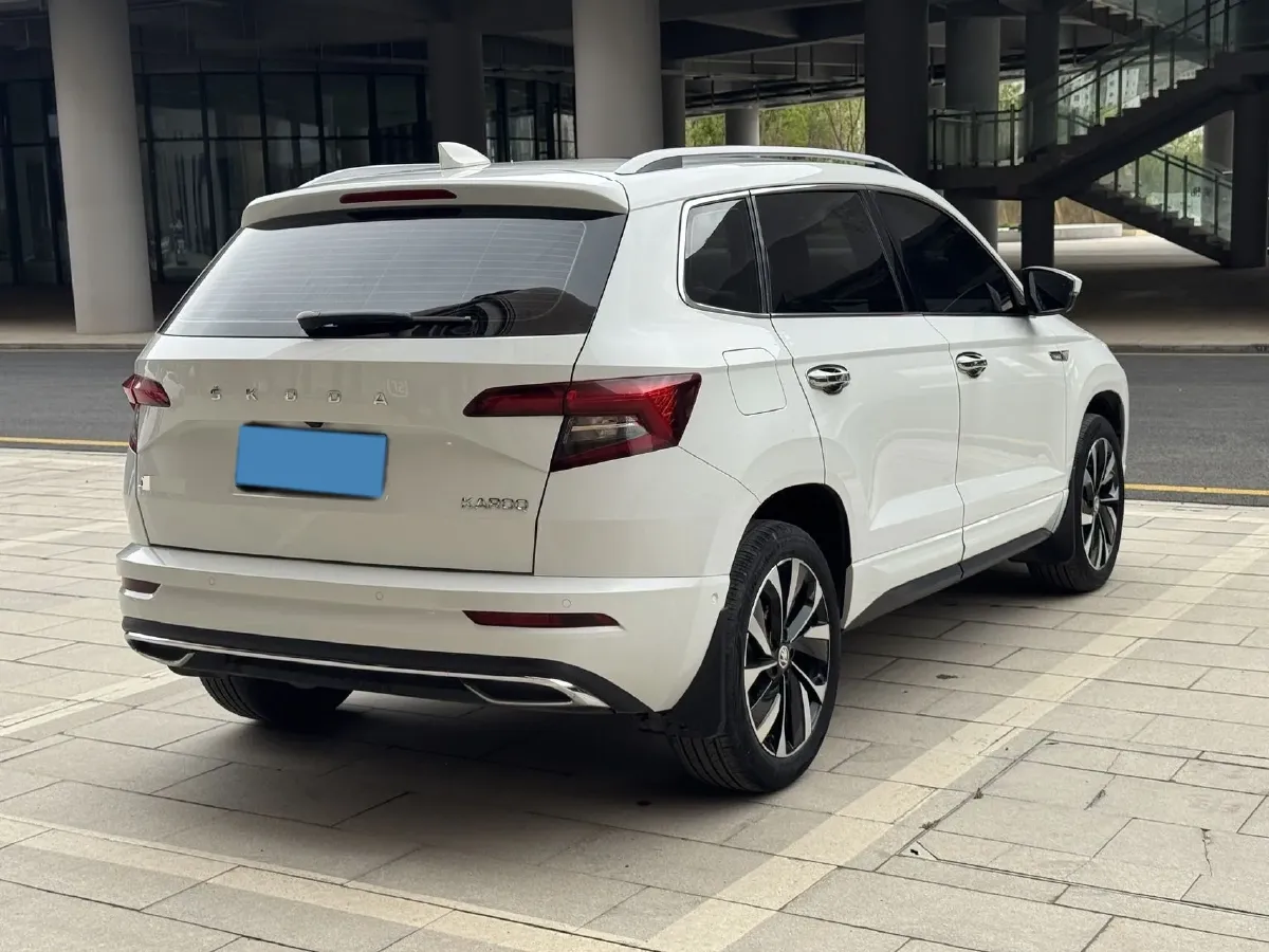 2023 Skoda Karoq 1.4T 150HP L4 7DCT,autocango,china used car exporter,china ev exporter,chinese used car exporter,chinese used ev exporter