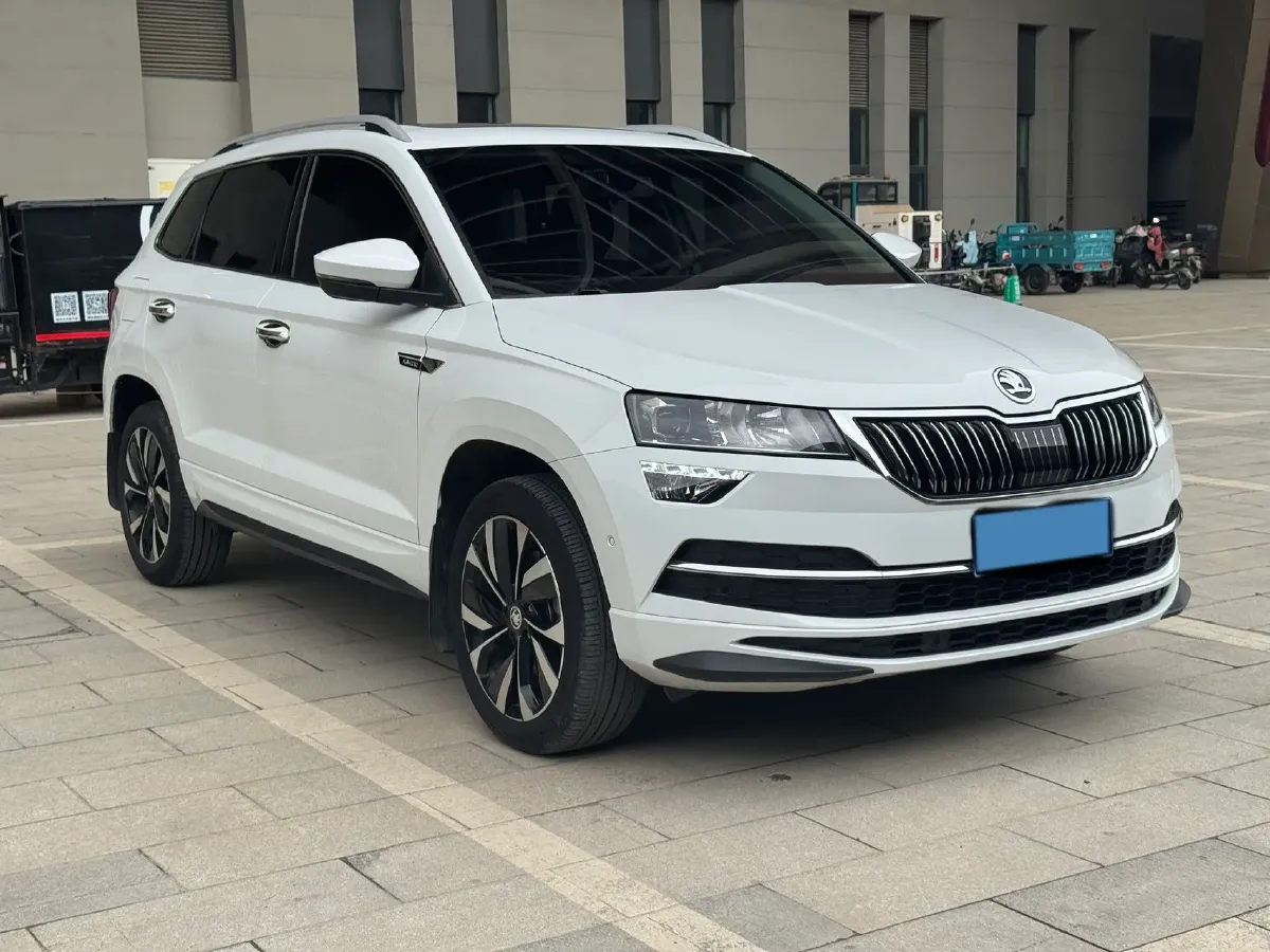 2023 Skoda Karoq 1.4T 150HP L4 7DCT,autocango,china used car exporter,china ev exporter,chinese used car exporter,chinese used ev exporter