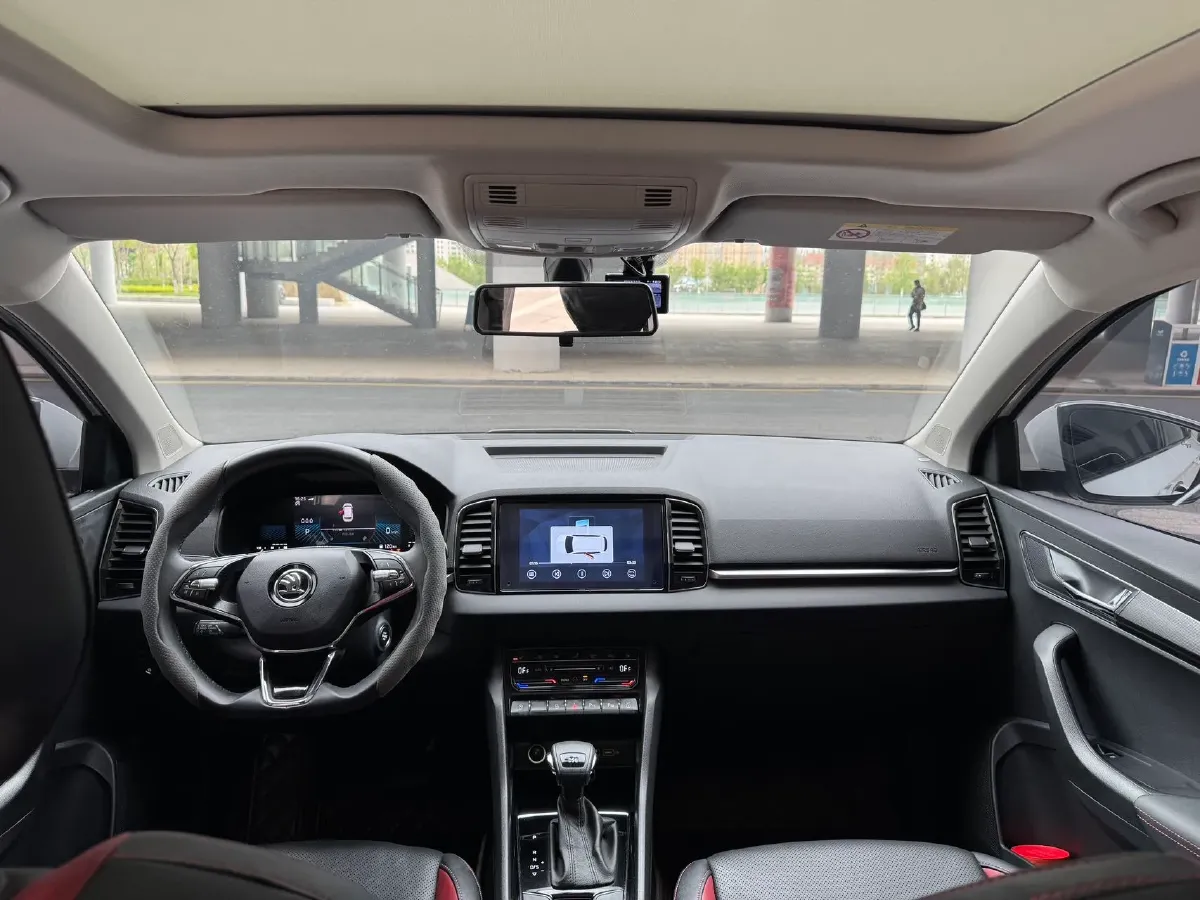 2023 Skoda Karoq 1.4T 150HP L4 7DCT,autocango,china used car exporter,china ev exporter,chinese used car exporter,chinese used ev exporter