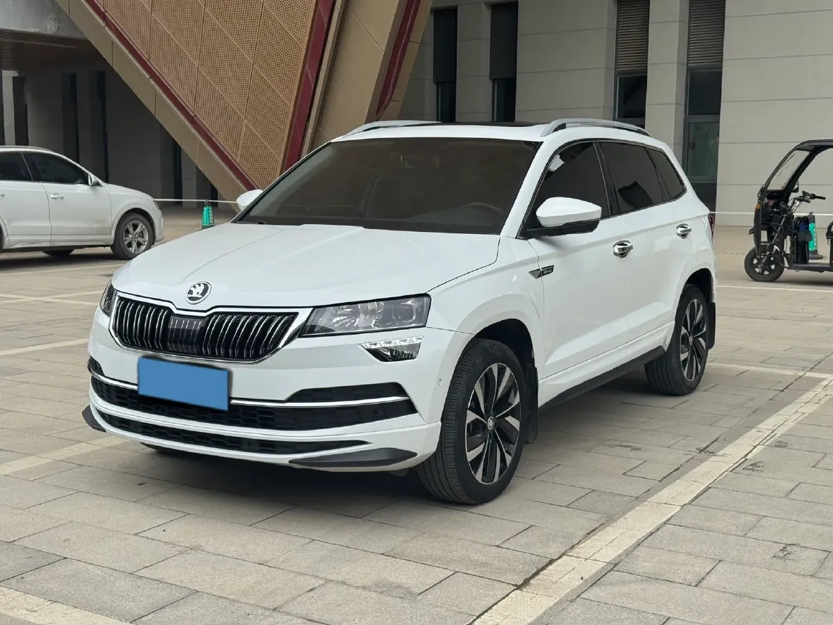 2023 Skoda Karoq 1.4T 150HP L4 7DCT,autocango,china used car exporter,china ev exporter,chinese used car exporter,chinese used ev exporter