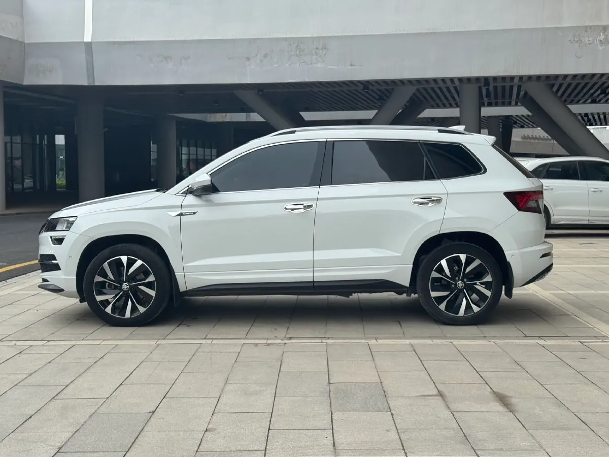 2023 Skoda Karoq 1.4T 150HP L4 7DCT,autocango,china used car exporter,china ev exporter,chinese used car exporter,chinese used ev exporter