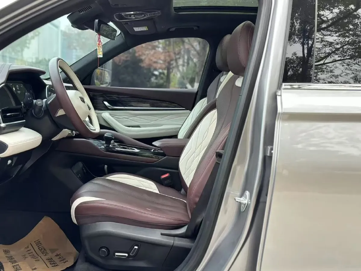 2021 Geely Monjaro 2.0T 238HP L4 8AT,autocango,china used car exporter,china ev exporter,chinese used car exporter,chinese used ev exporter