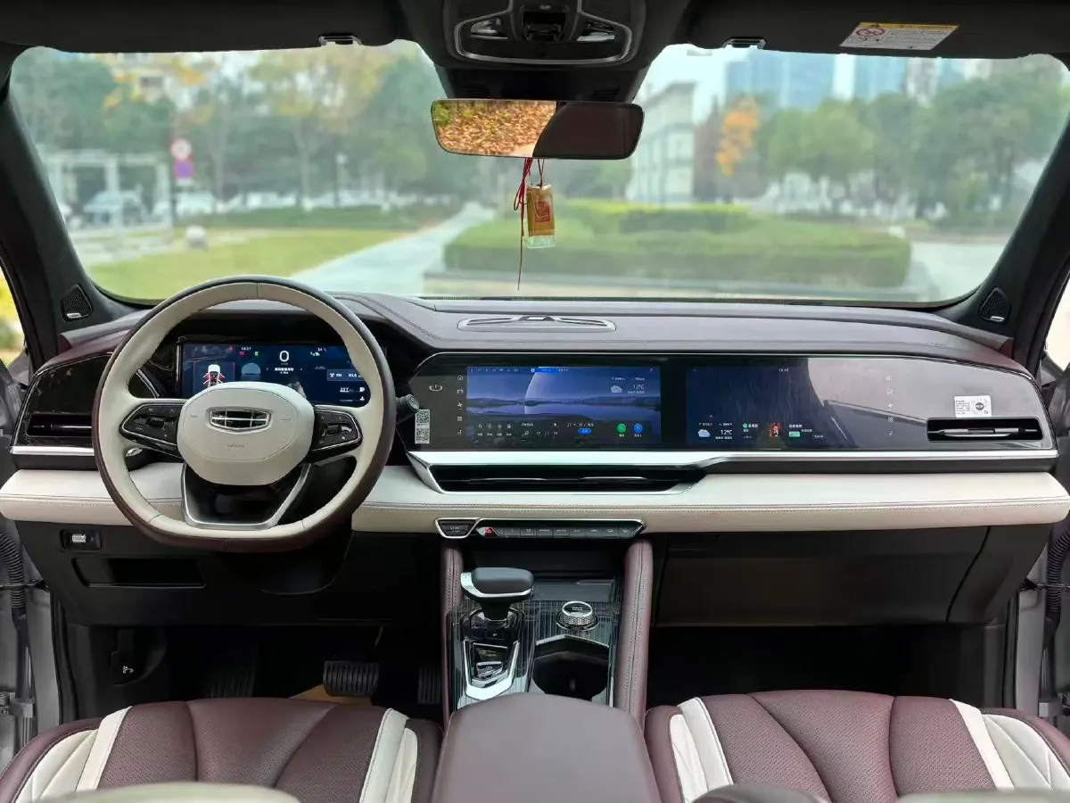 2021 Geely Monjaro 2.0T 238HP L4 8AT,autocango,china used car exporter,china ev exporter,chinese used car exporter,chinese used ev exporter