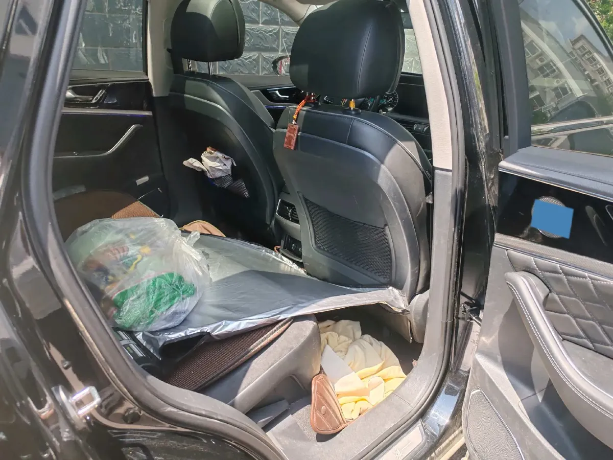 2019 HongQi HS5 2.0T 224HP L4 6AT,autocango,china used car exporter,china ev exporter,chinese used car exporter,chinese used ev exporter