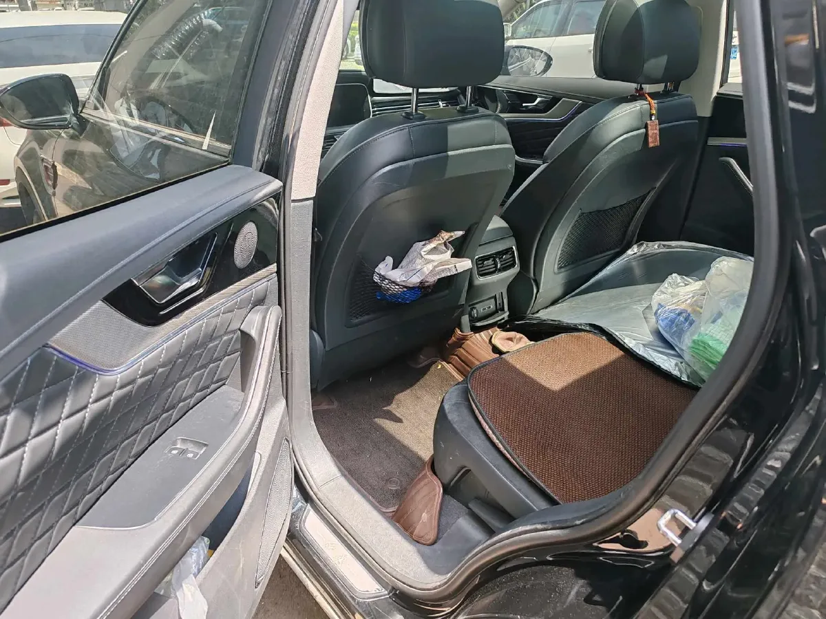 2019 HongQi HS5 2.0T 224HP L4 6AT,autocango,china used car exporter,china ev exporter,chinese used car exporter,chinese used ev exporter