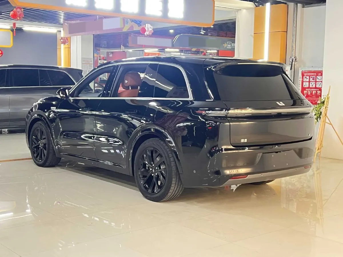 2023 Li L8 Range Extended 154HP REEV 40.9KWH,autocango,china used car exporter,china ev exporter,chinese used car exporter,chinese used ev exporter